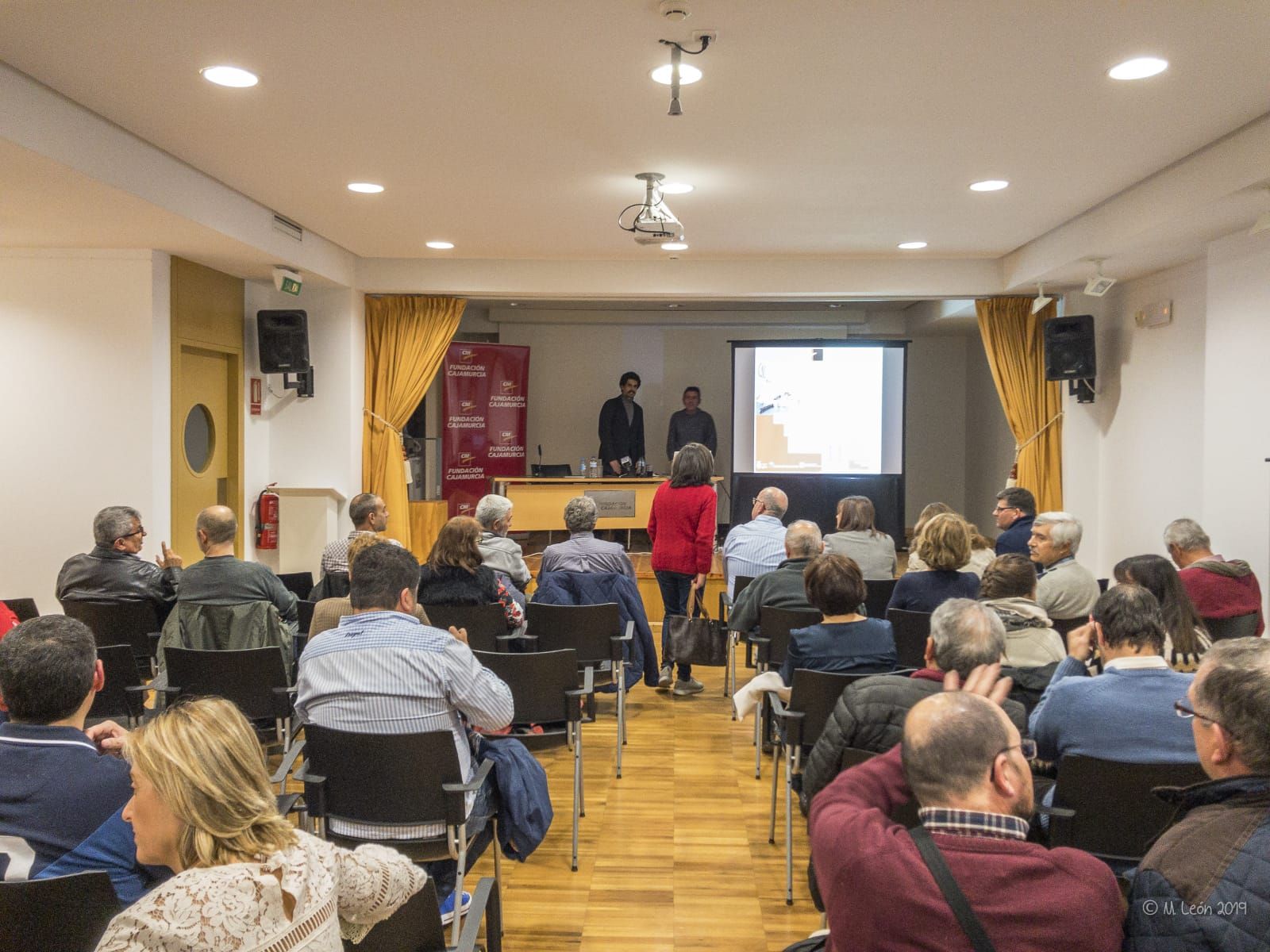 Éxito de asistencia en la conferencia El comercio en Águilas en época romana