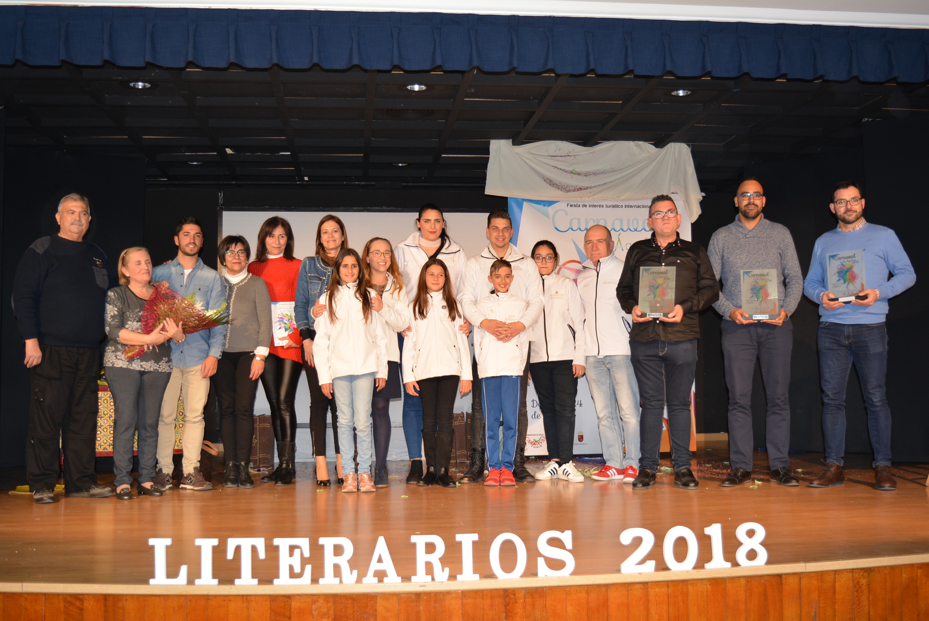 La recaudación de la venta de los libros del Carnaval se destinará a Cáritas Parroquial