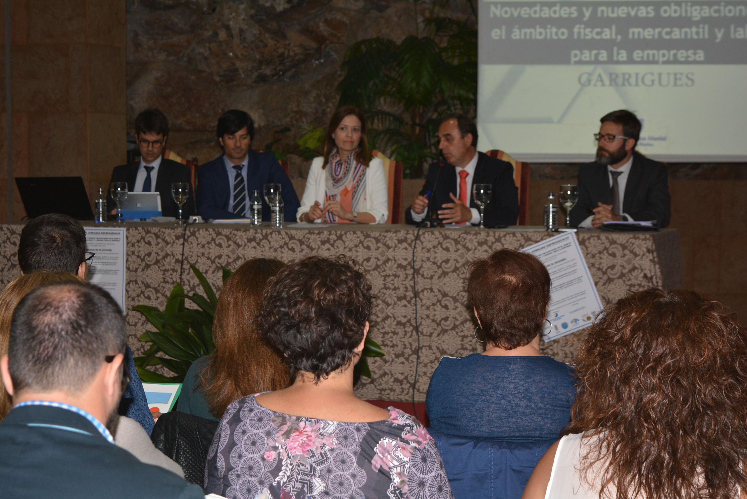 La alcaldesa de Águilas clausura las Jornadas Empresariales organizadas por el Hotel Puerto Deportivo Juan Montiel