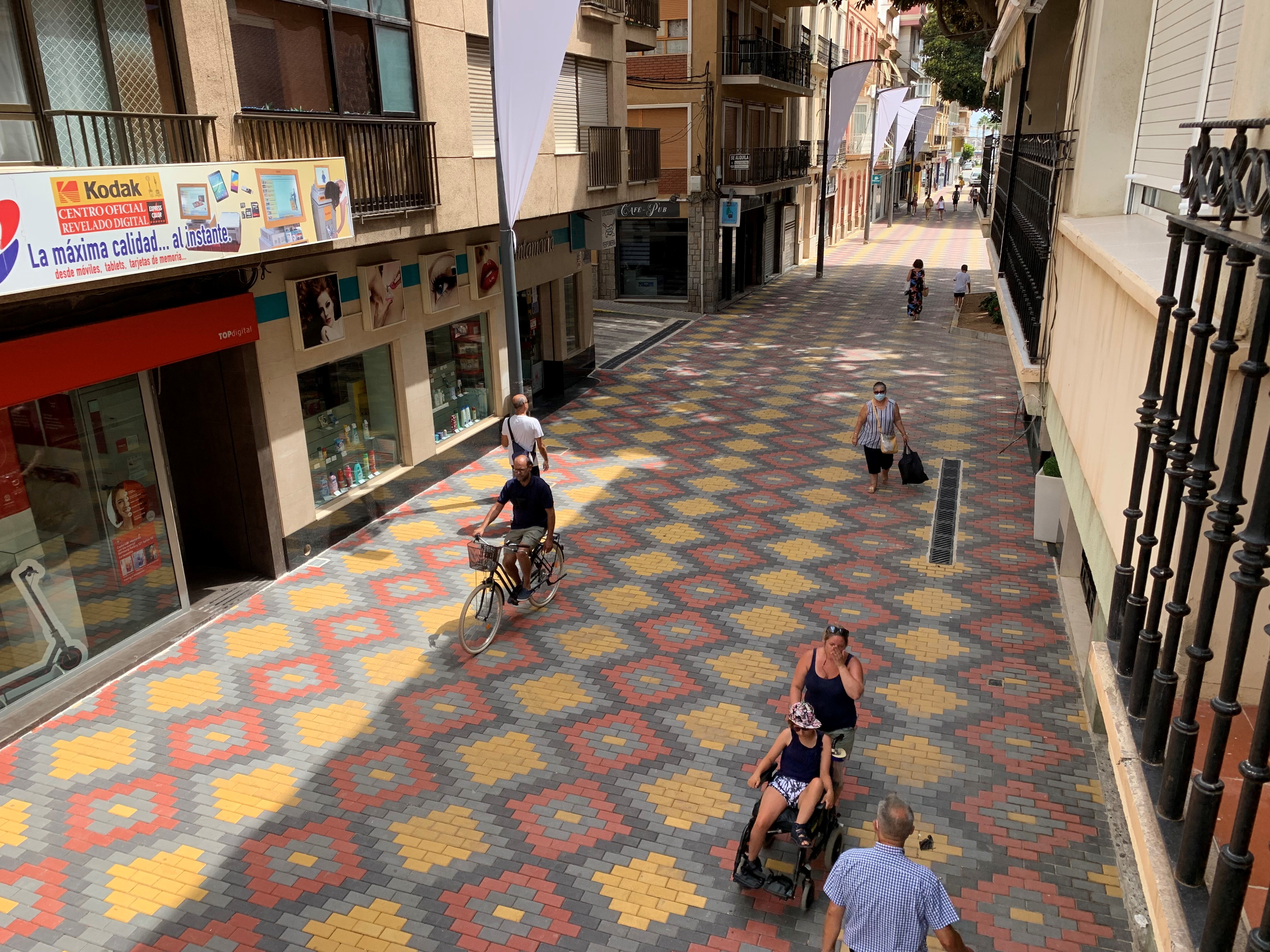 CONSULTA PÚBLICA DE LA ORDENANZA REGULADORA DEL ÁREA DE PRIORIDAD PEATONAL Y ACCESO RESTRINGIDO DE LA CIUDAD DE ÁGUILAS