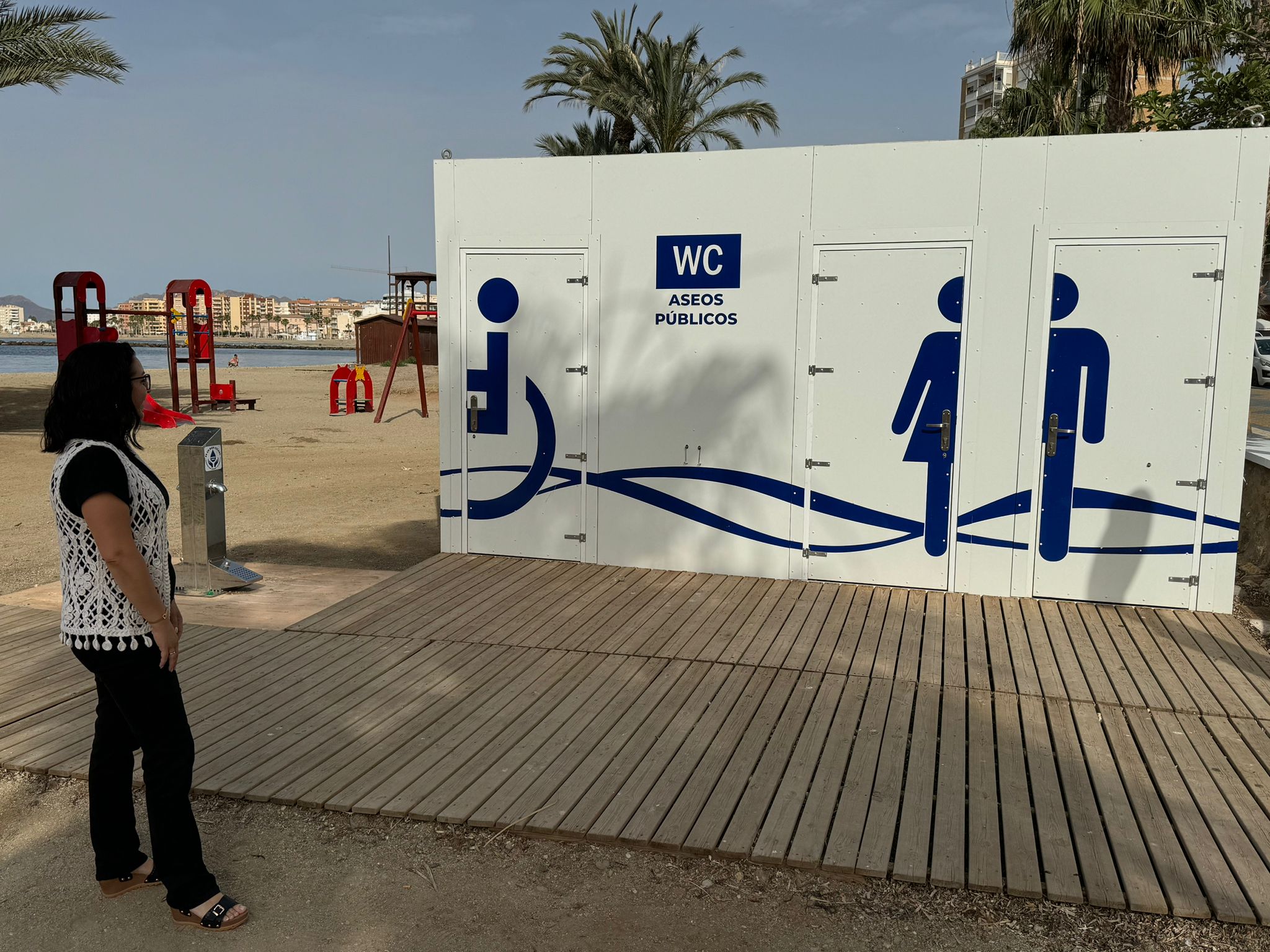 Continúan las inversiones en infraestructuras turísticas para playas