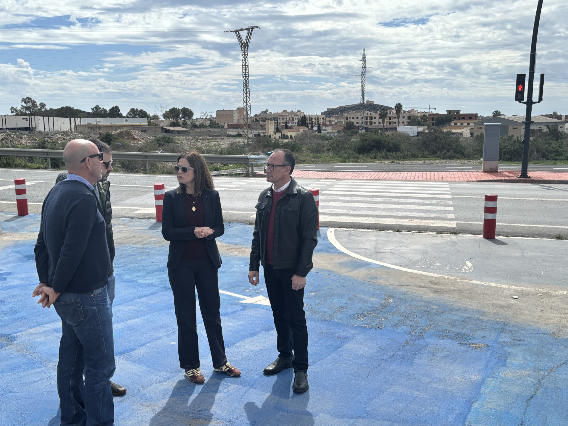 Ya ha entrado en funcionamiento el paso peatonal seguro que unirá las dos pistas de entrenamiento del Plan de Sostenibilidad Turística en Destino