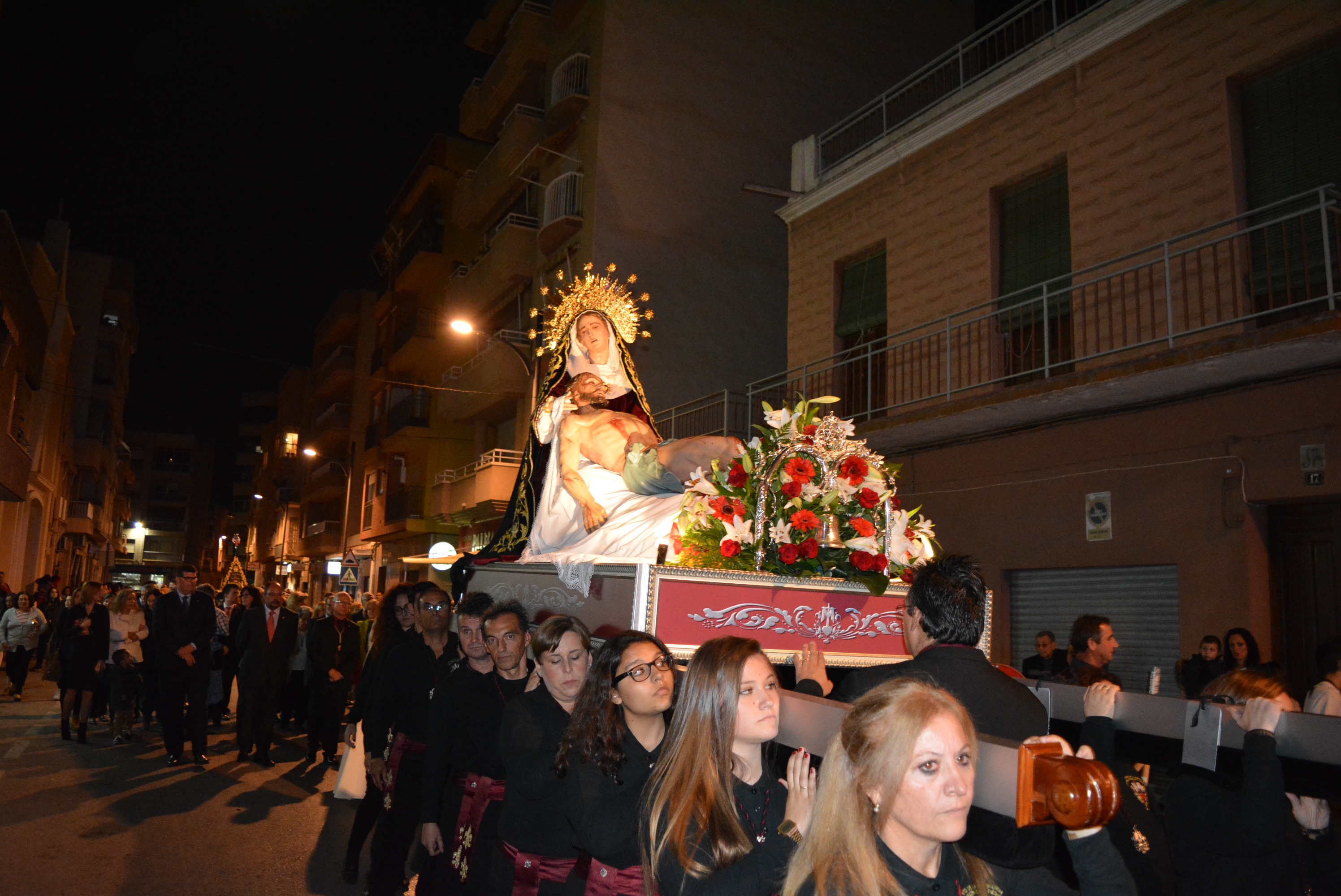 Un besapié a una imagen aguileña pone fin al Año de la Misericordia 