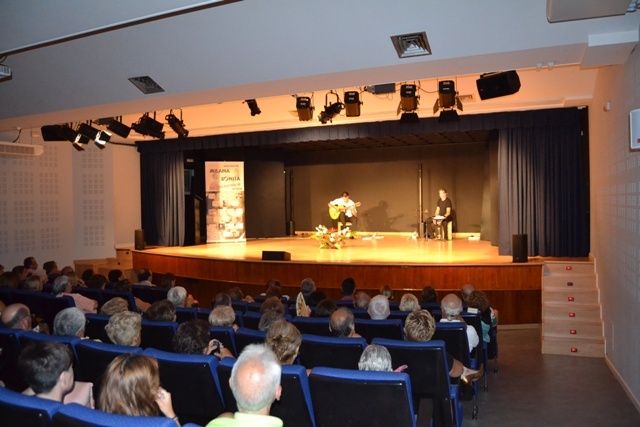 Lleno absoluto en el acto conmemorativo por el 20º aniversario del Doctorado Honoris Causa a Paco Rabal