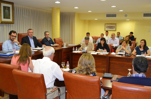 El Ayuntamiento de Águilas aprueba en Pleno una nueva batería de actuaciones para seguir mejorando la ciudad