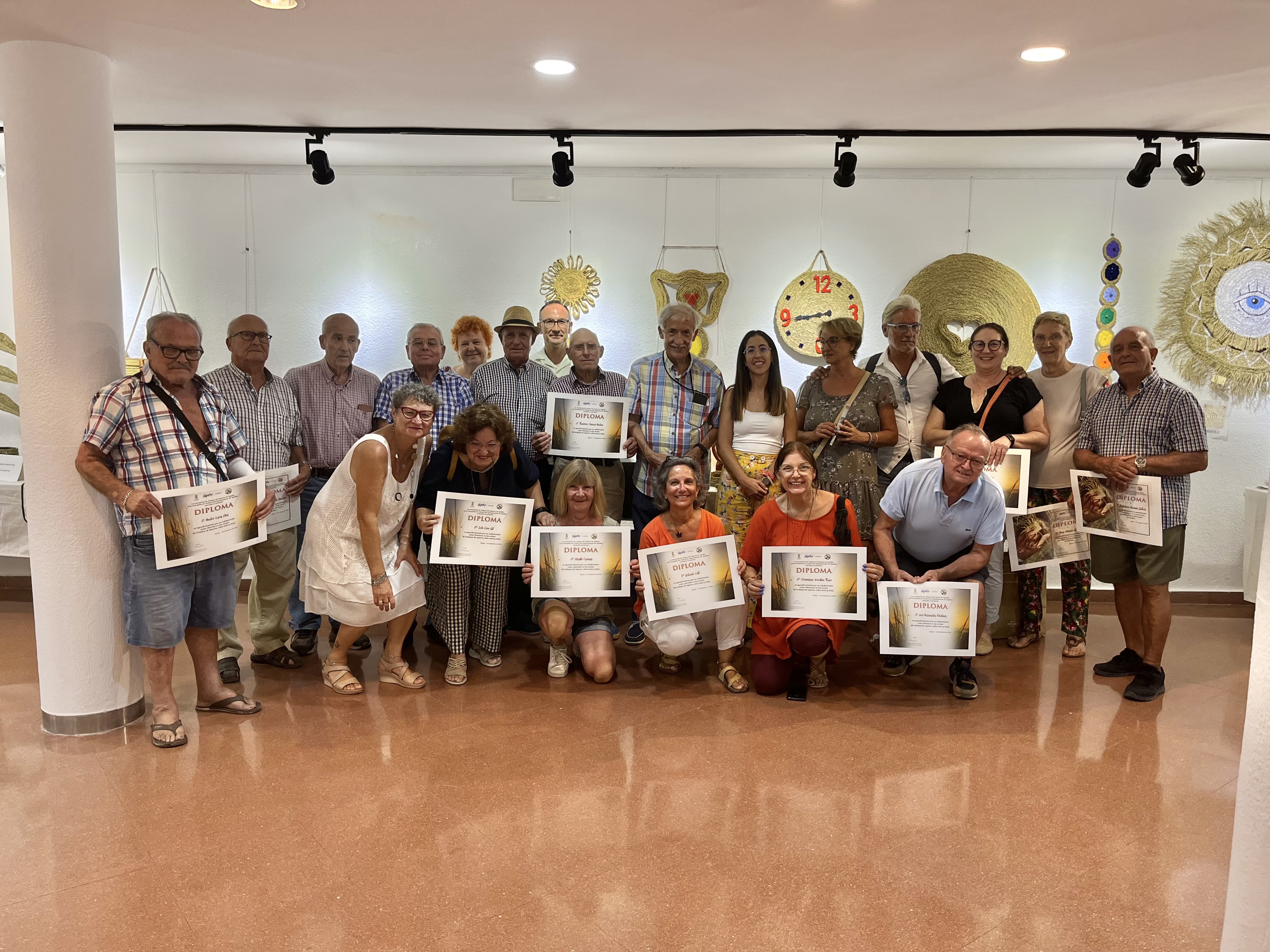 Finaliza la exposición “Esparto”, con la entrega de diplomas a las alumnas de los talleres realizados por la Asociación