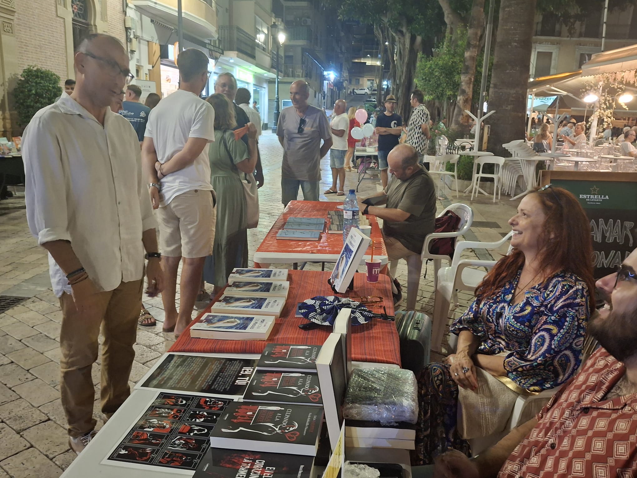 La Plaza de España se llena de lectura 