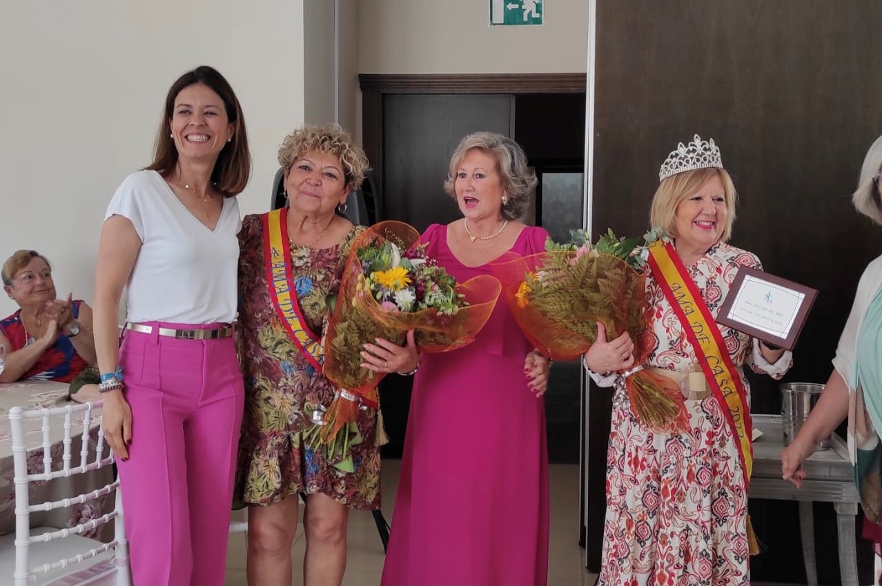 Ángela Campoy es elegida Ama de Casa del Año