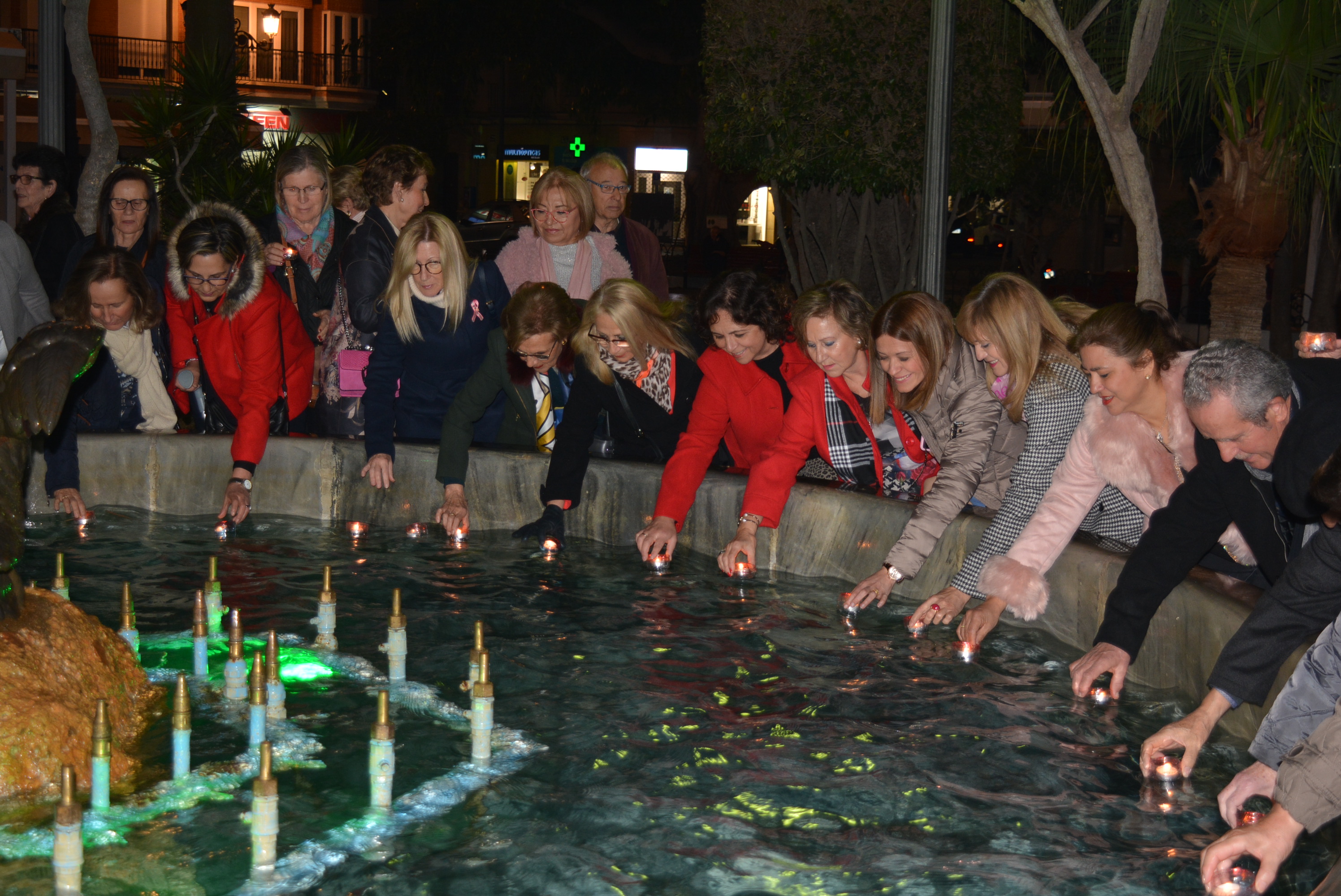 Águilas se viste de verde con motivo del Día Mundial Contra el Cáncer