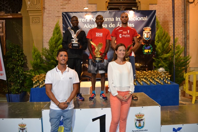 La Carrera Nocturna Alcaldesa de Águilas vuelve a convertir al municipio en referente del atletismo internacional