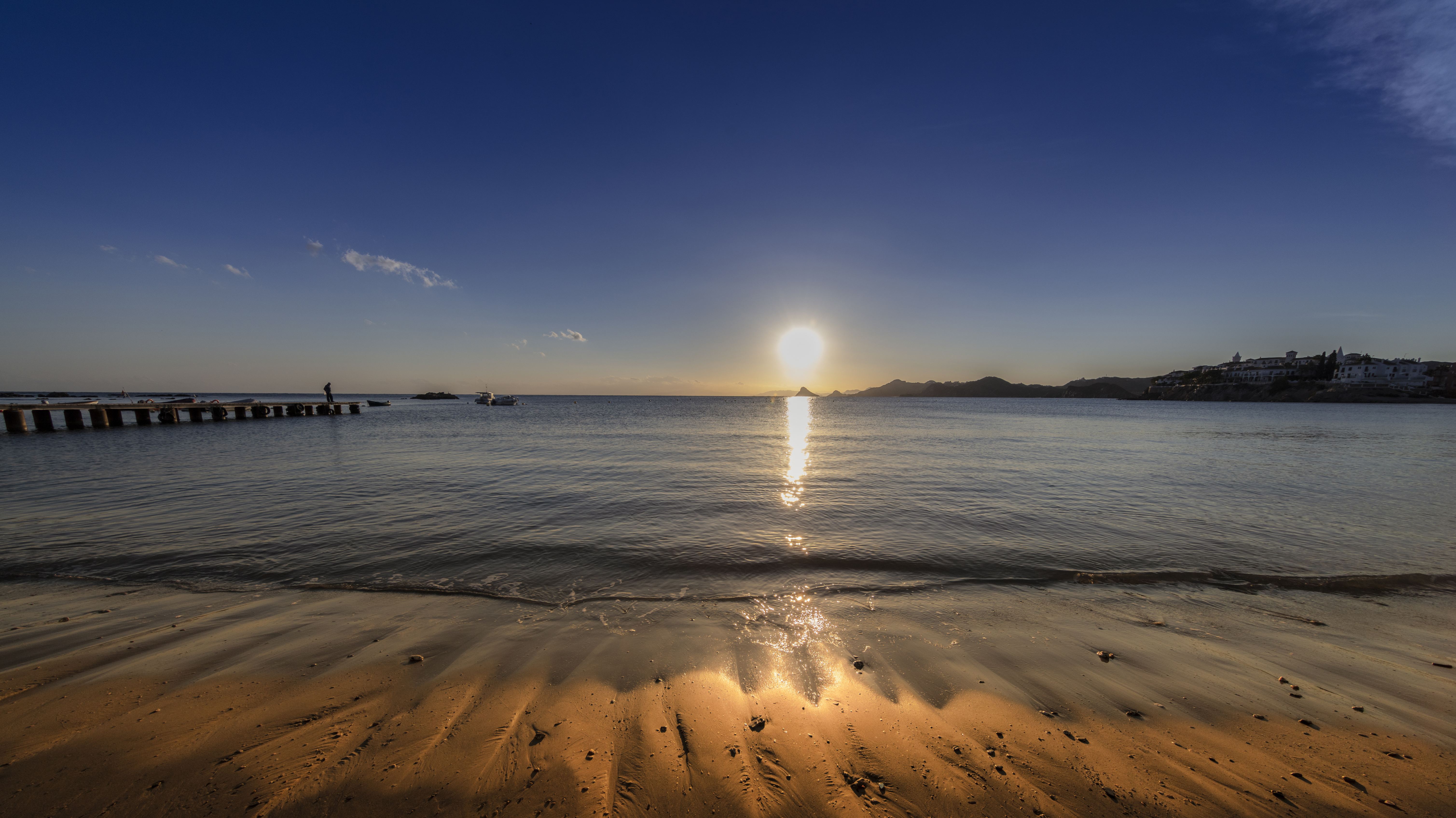 El Ayuntamiento de Águilas redacta un estudio para mejorar la gestión y sostenibilidad de sus playas