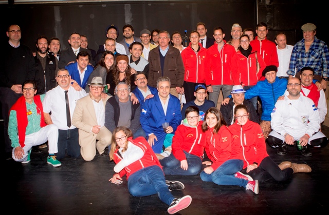 La murga ‘Los Ciegos, Ciegos Perdíos’ cuelga el cartel de completo en sus cinco funciones 