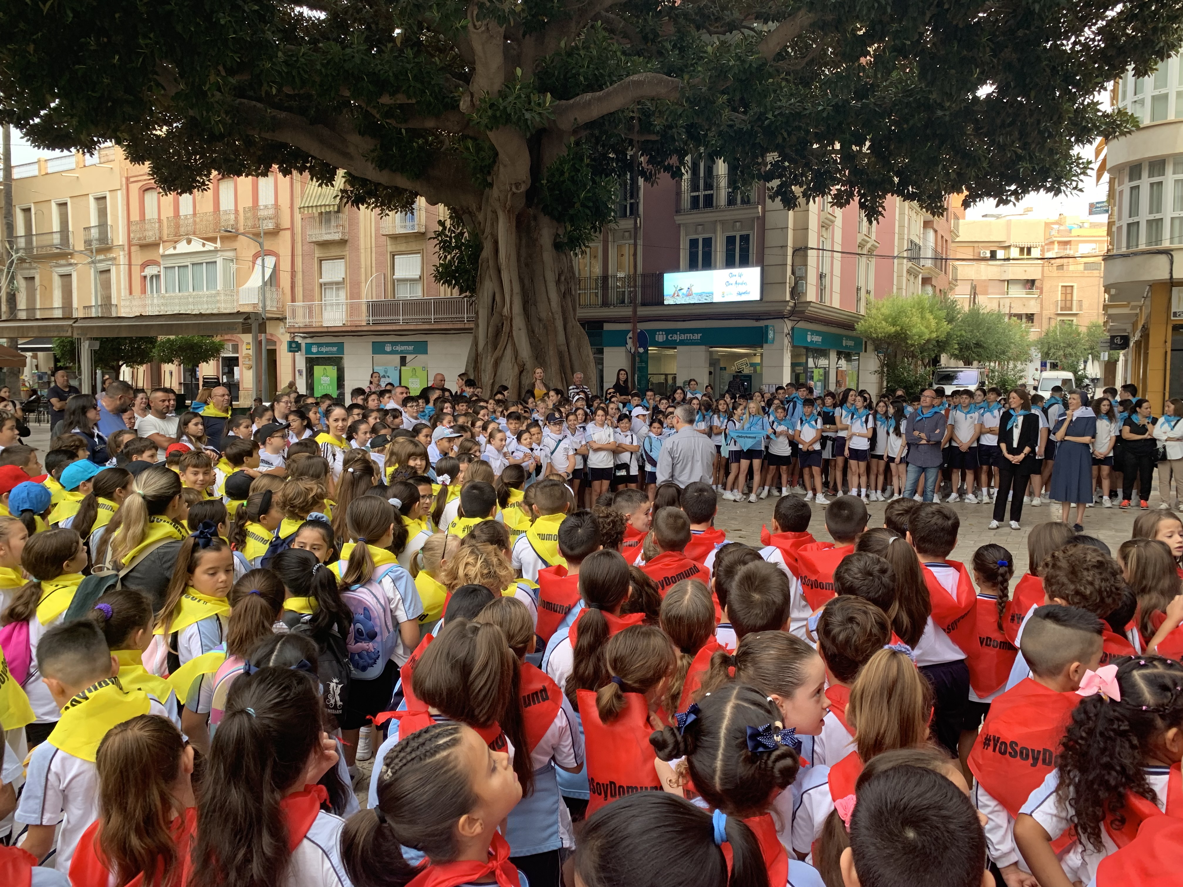 El colegio María Inmaculada conmemora el día del Domund con una marcha solidaria