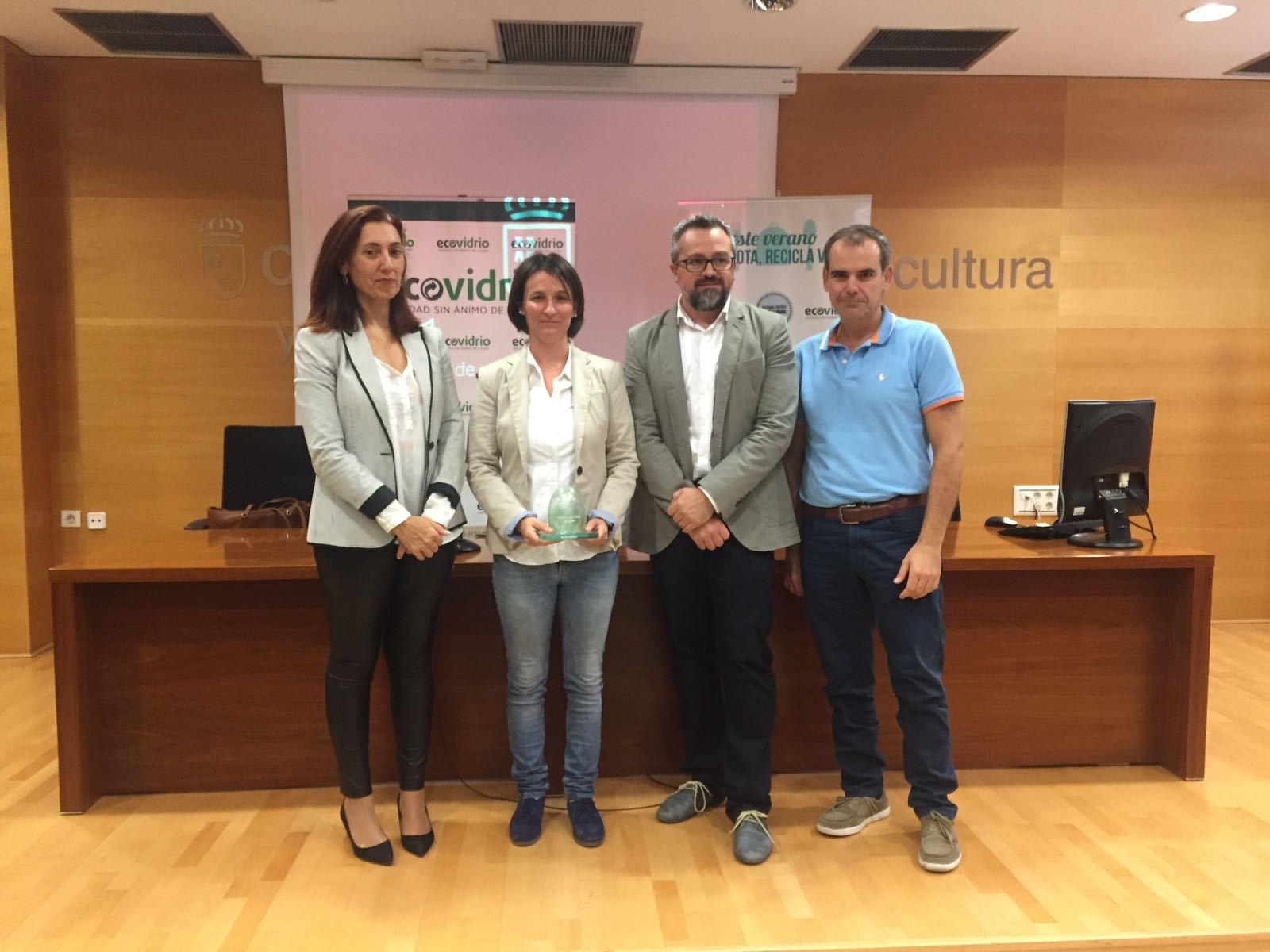 El reciclado de vidrio durante el verano se incrementa un 21% respecto al año anterior