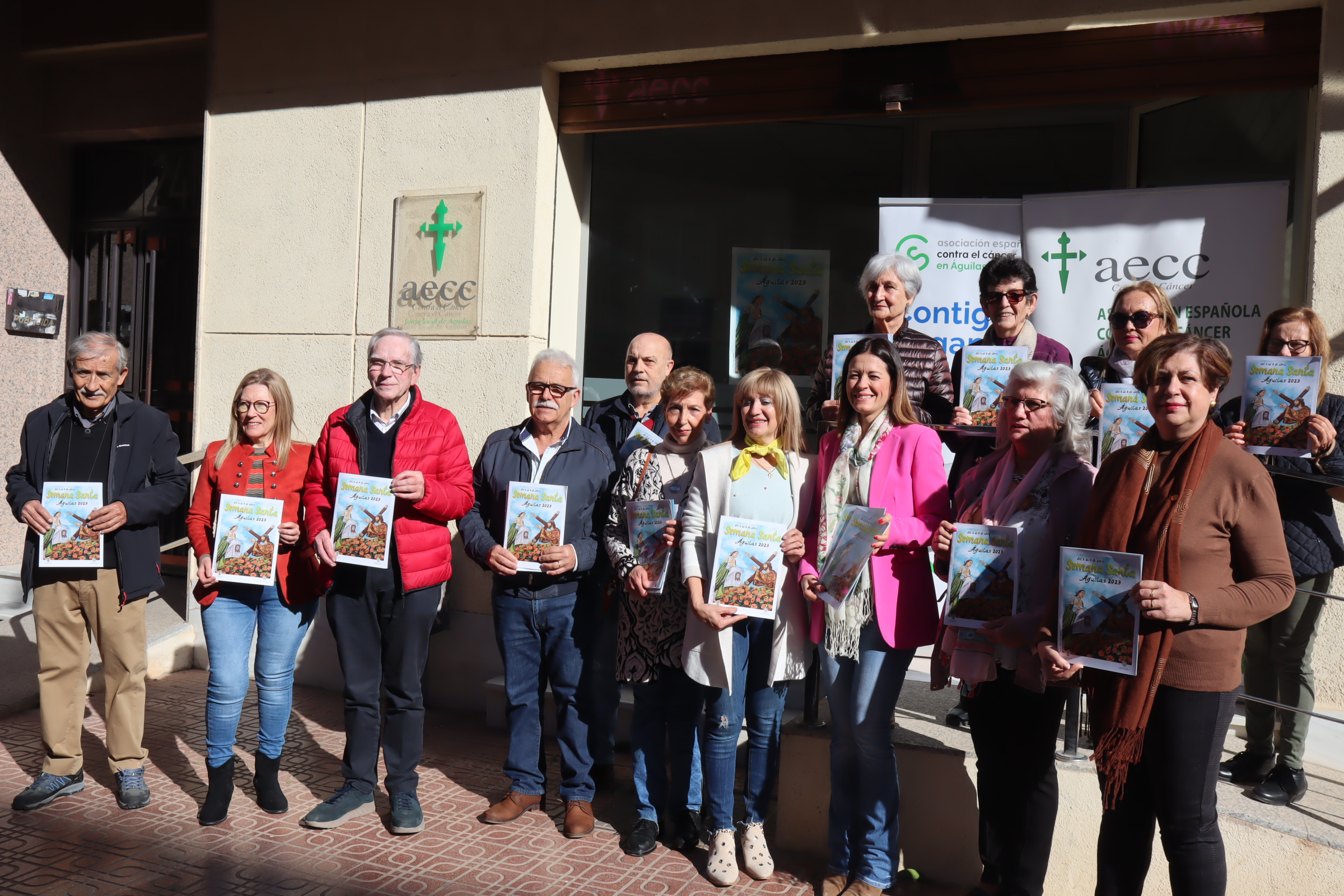 Ya a la venta el libro de Semana Santa cuya recaudación íntegra irá destinada a la AECC