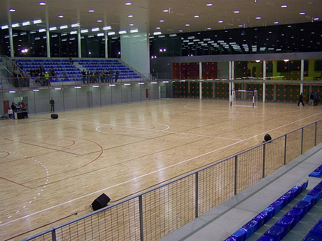 El Ayuntamiento saca a concurso la explotación de las cantinas del Polideportivo