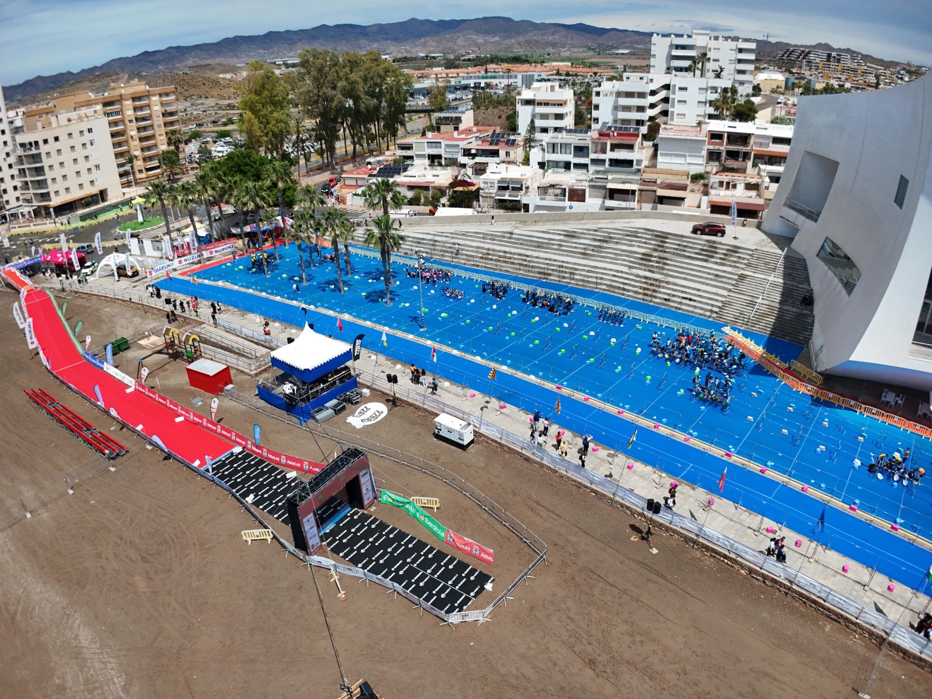 El XL Triatlón Marqués de Águilas genera un retorno económico de 3.016.238 euros (27,42 euros por cada euro invertido) y refuerza el posicionamiento de la ciudad como referente deportivo nacional
