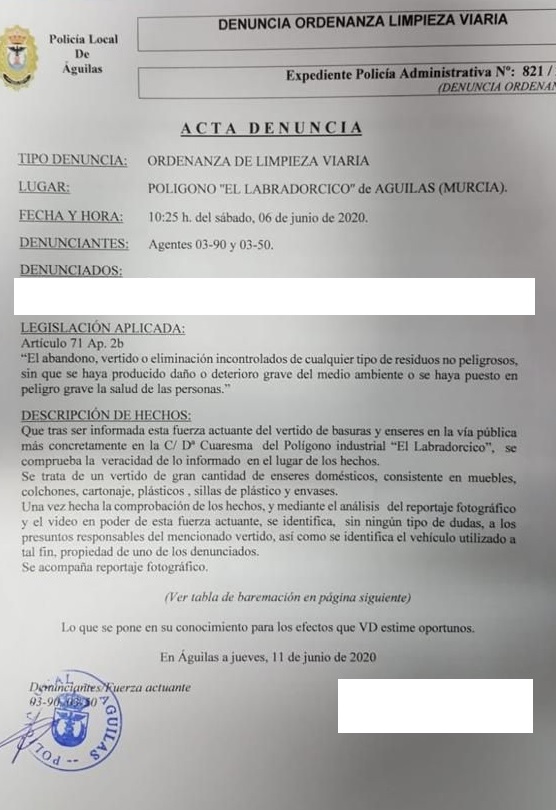 La Policía Local abre varios expedientes sancionadores por abandonar enseres y muebles en la vía pública