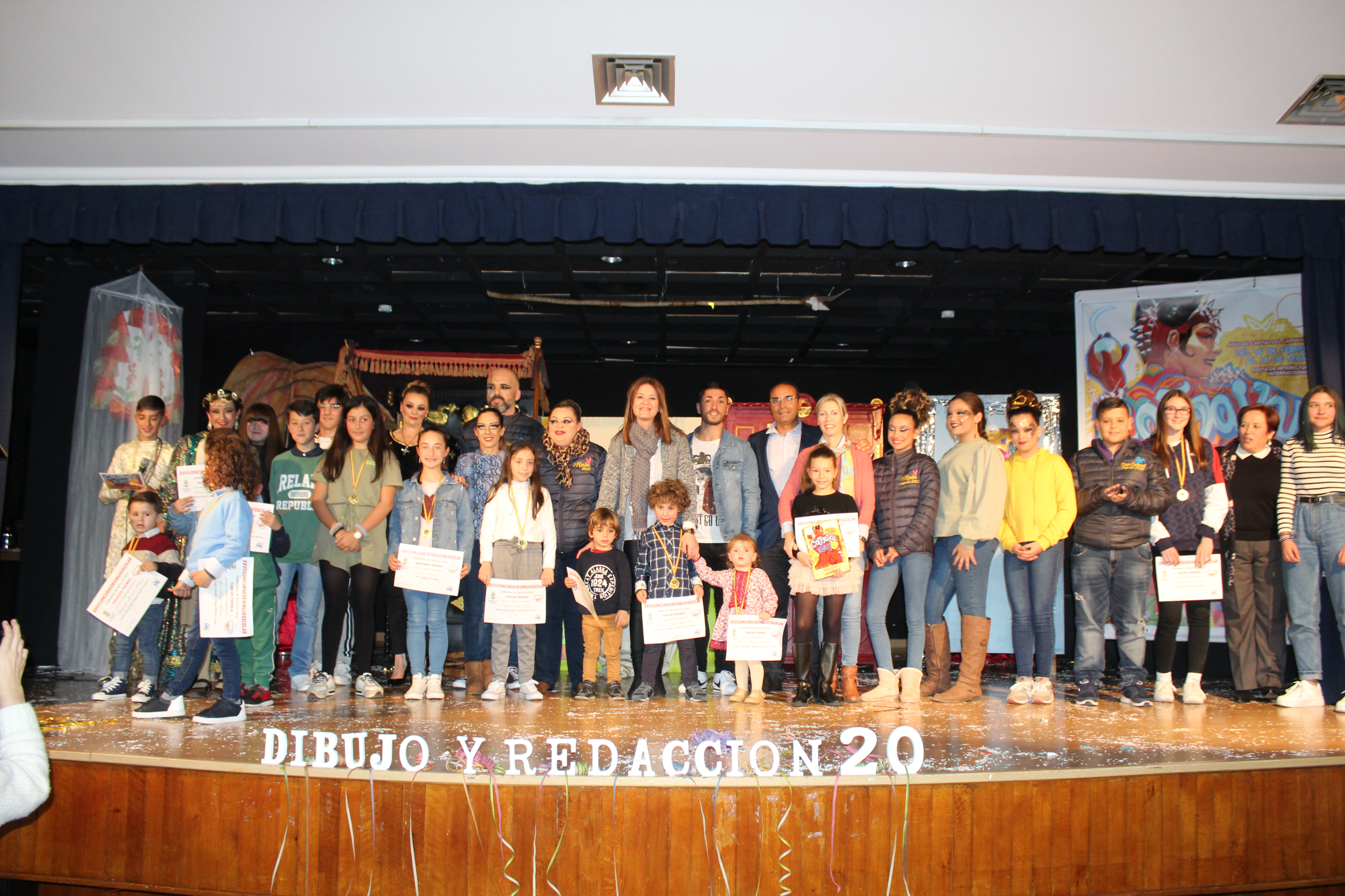 Los escolares participan en el XXVII Concurso de Dibujo y Redacción del Carnaval