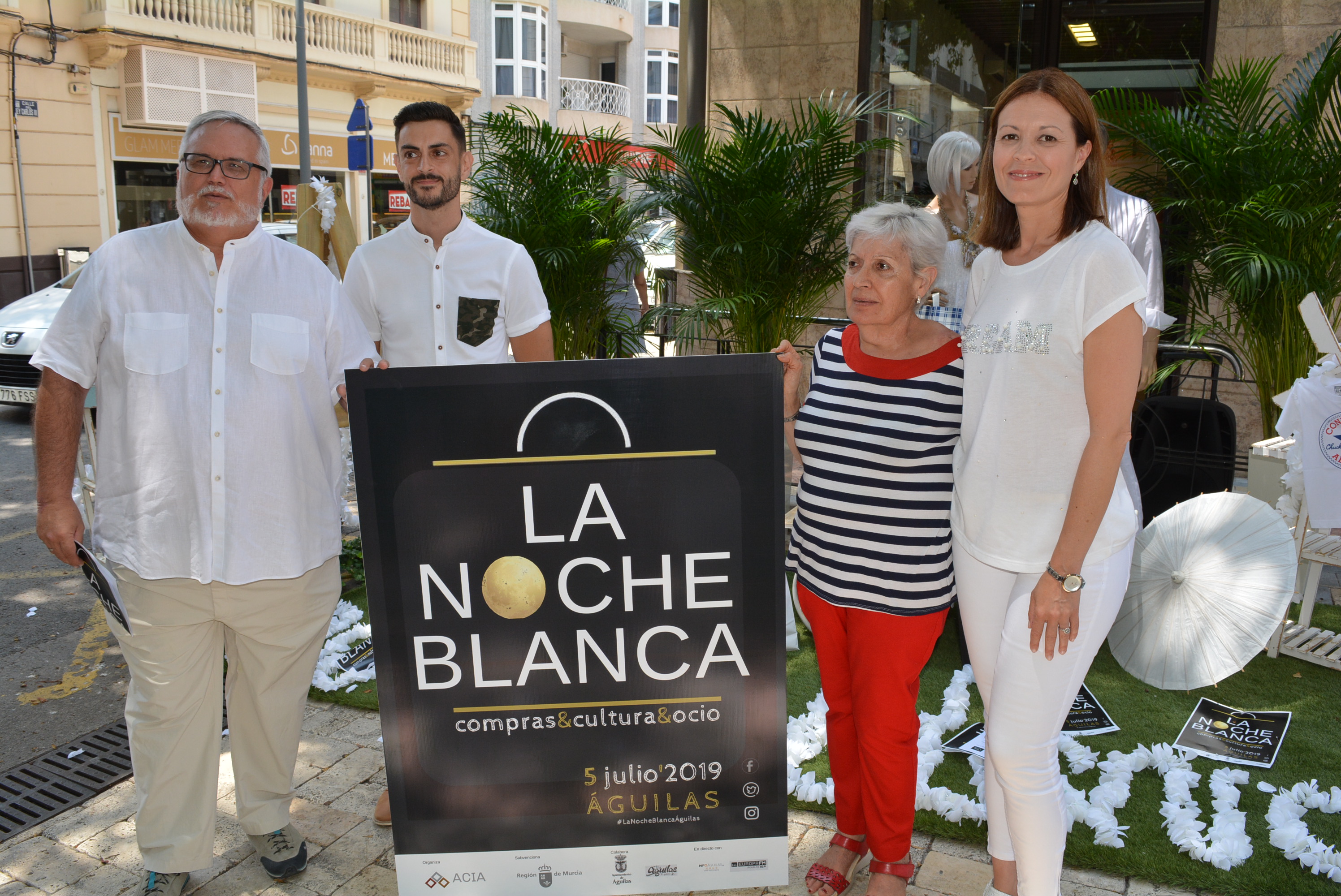 102 comercios participan en una nueva edición de la Noche Blanca