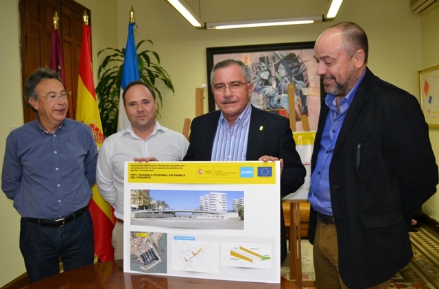Presentado el proyecto de construcción de una pasarela peatonal sobre la Rambla del Cañarete   