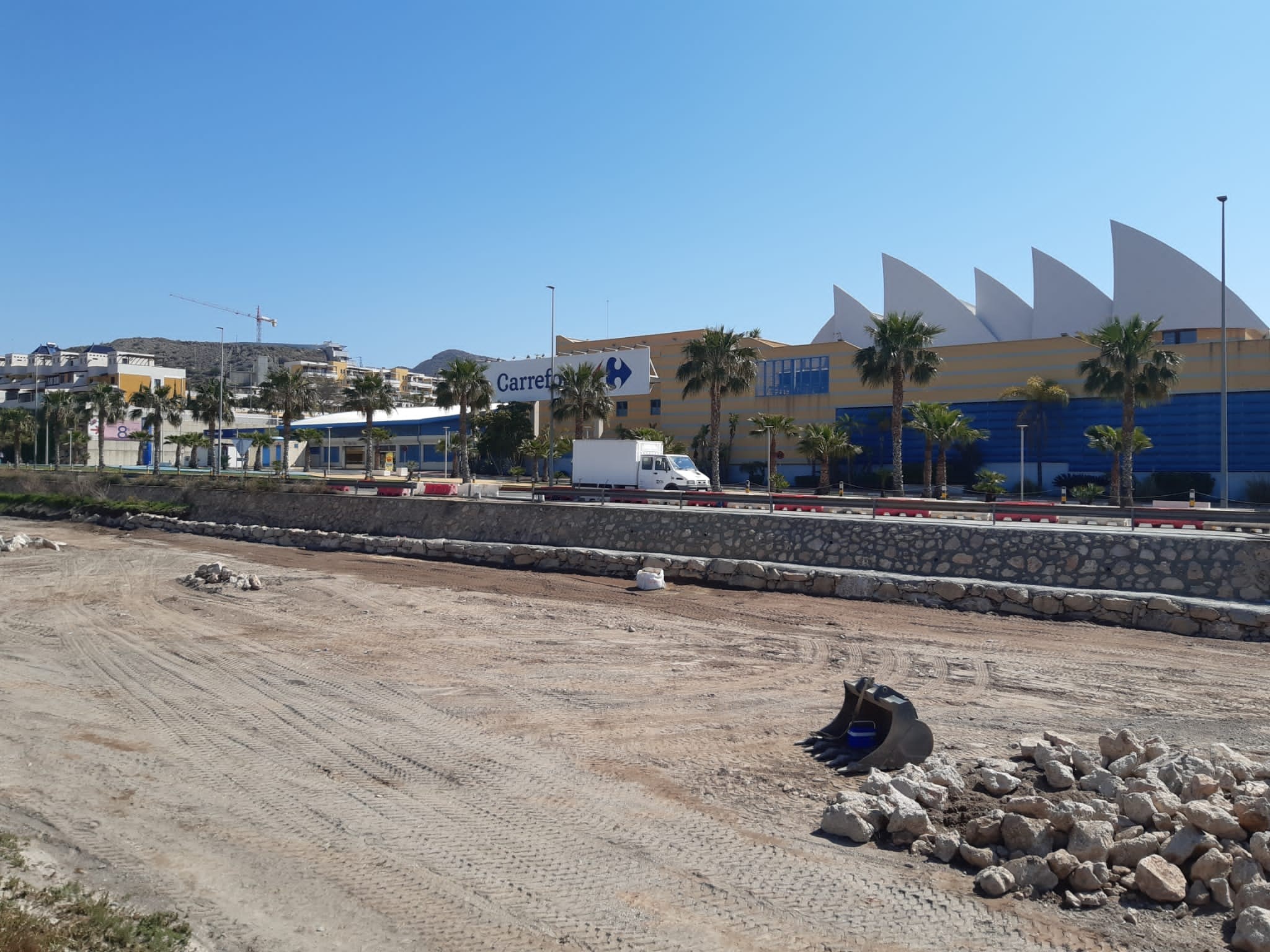 Finalizan las obras de restauración del muro de la Rambla de las Culebras afectado por las últimas lluvias