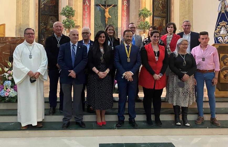 La Junta Directiva de la Hermandad de Nuestra Señora del Rocío de Águilas toma posesión de su cargo