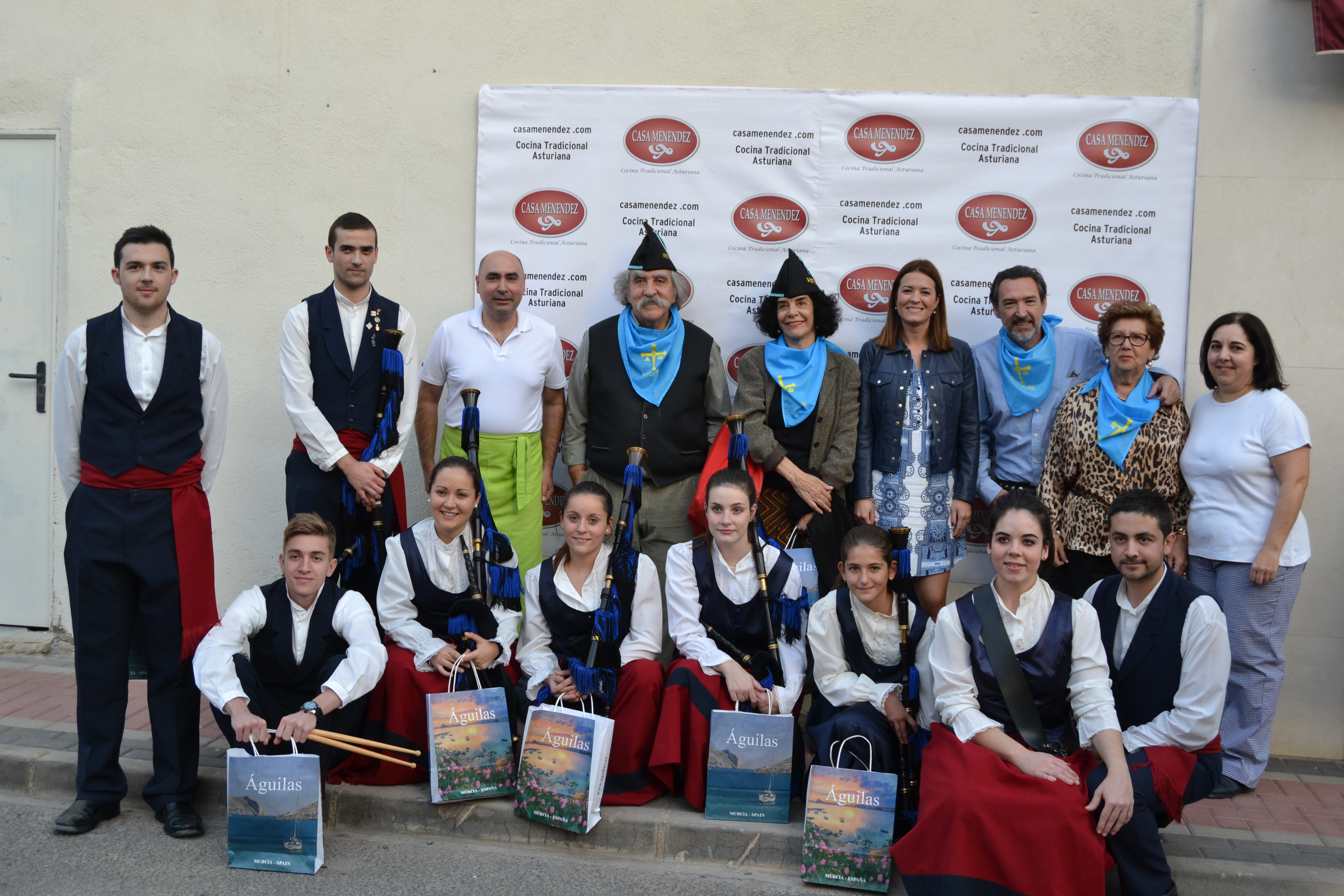 Ginés García Millán recibe la “faba de oro” en Águilas