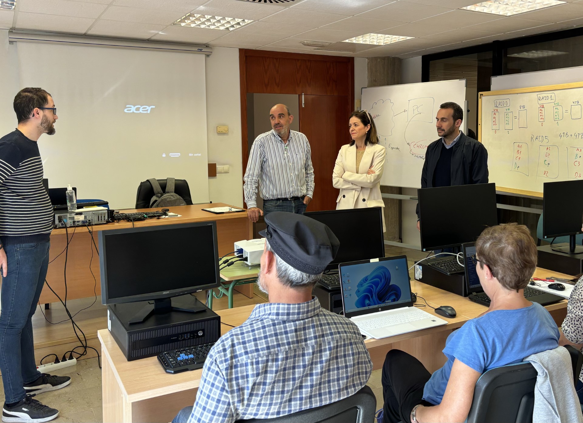 Continúa abierto el plazo de inscripción en los cursos de informática impartidos por el Ayuntamiento 