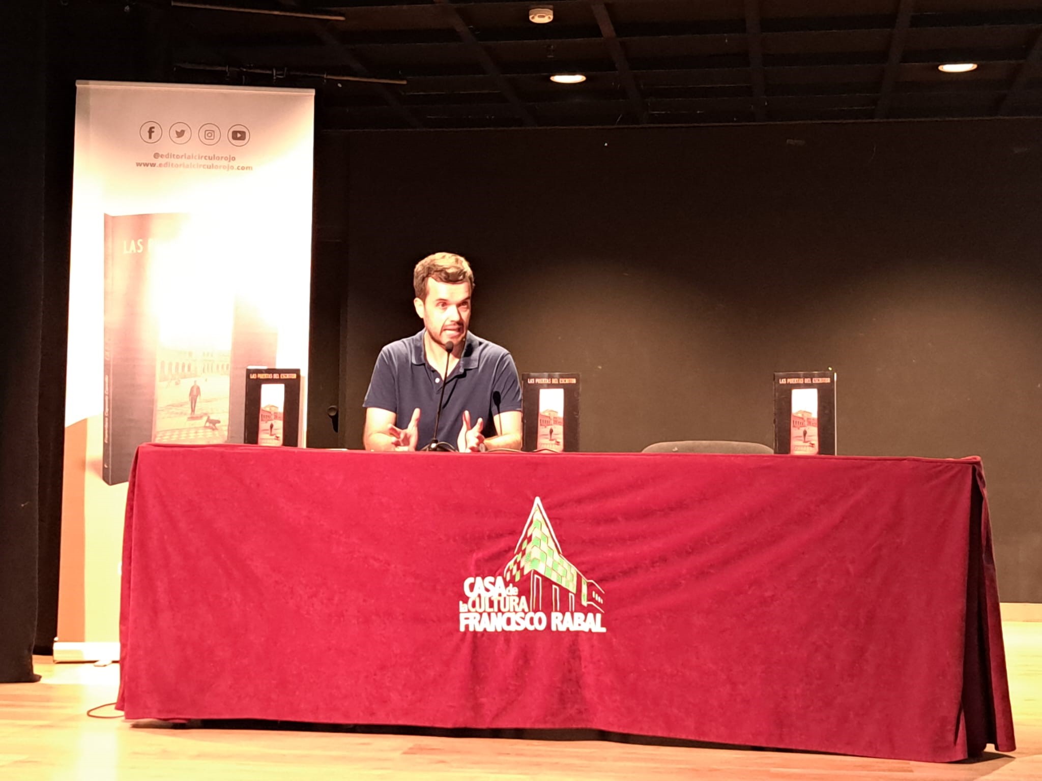 La Casa de la Cultura acoge la presentación de “Las puertas del escritor”, de Francisco Cayuela