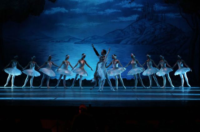 El Ballet Clásico de Rusia representará el lunes en Águilas “El Lago de los Cisnes” 