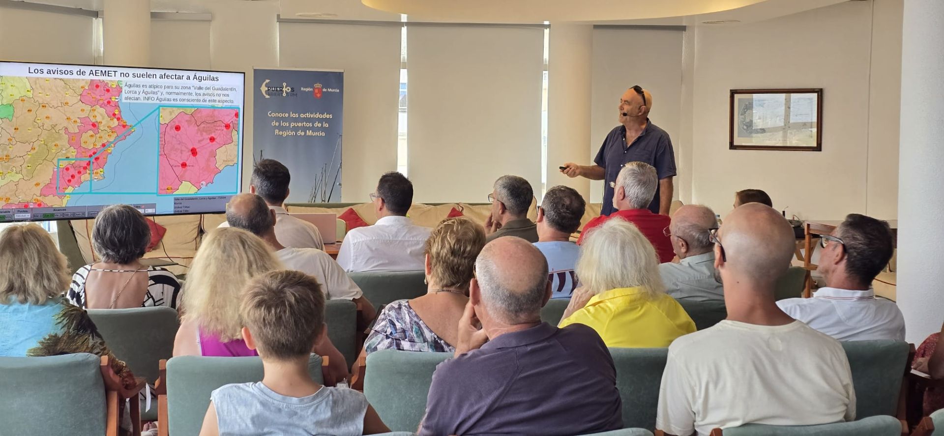 El Club Náutico de Águilas acogió una nueva charla de la XXV Campaña "Cuidando el Mar" dedicada a la meteorología