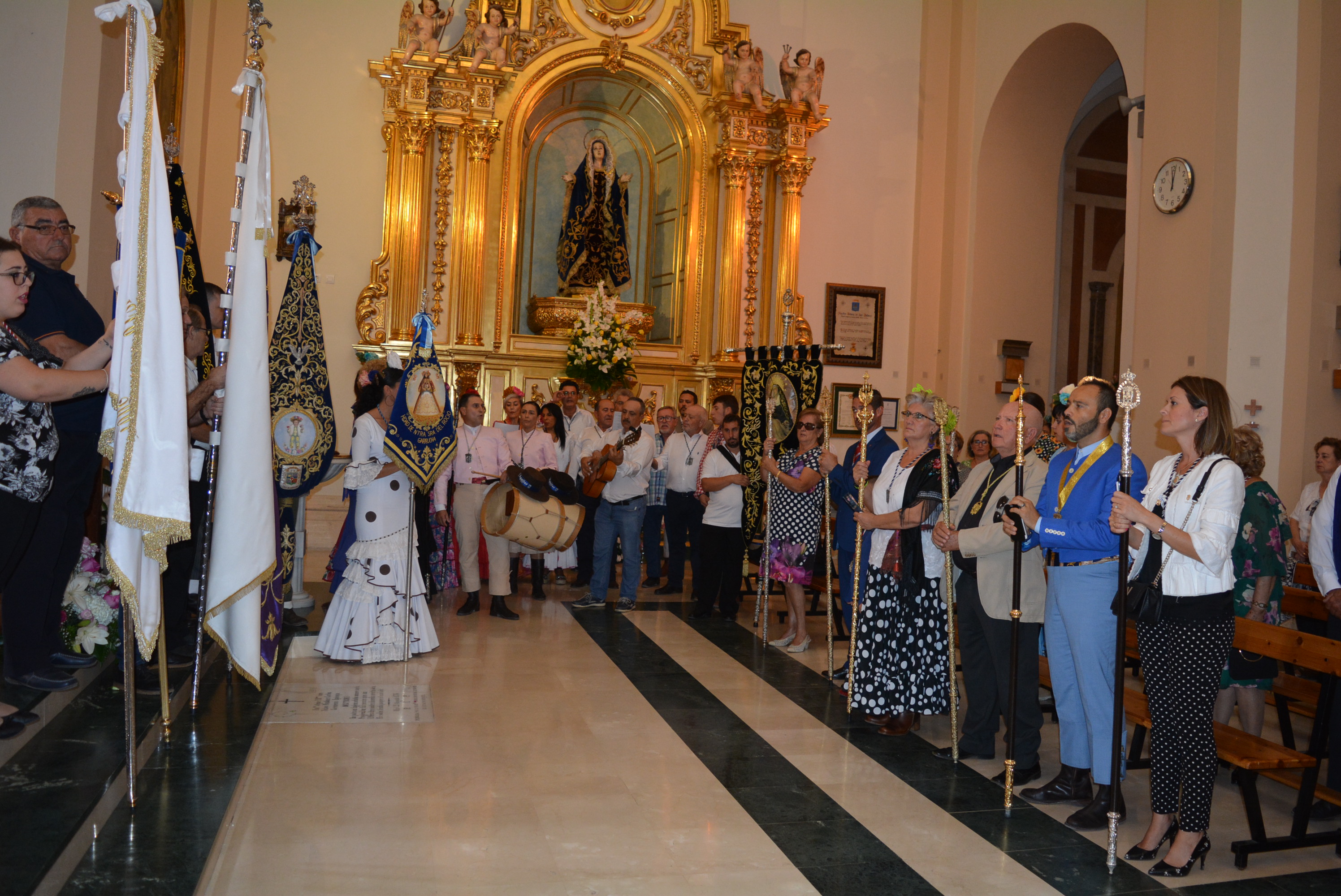 Los rocieros aguileños ponen fin al X Aniversario de la Hermandad con una multitudinaria misa de campaña