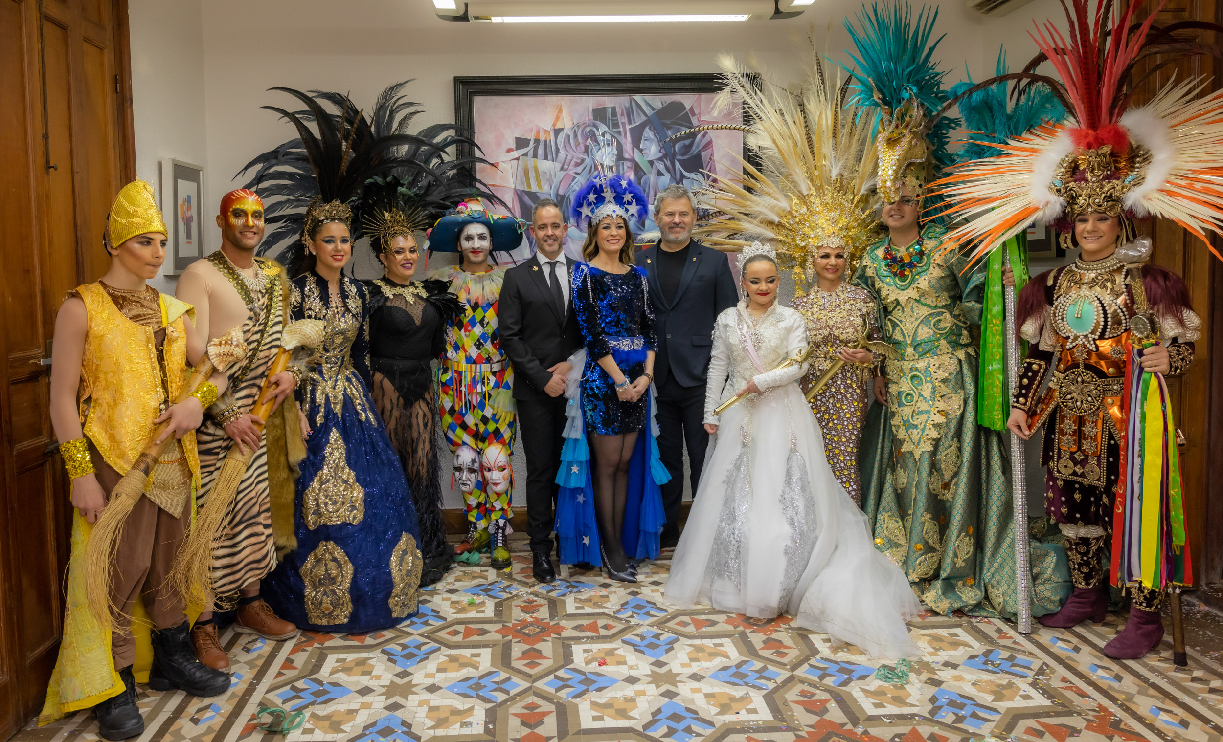Miles de personas disfrutan de la jornada del sábado de Carnaval