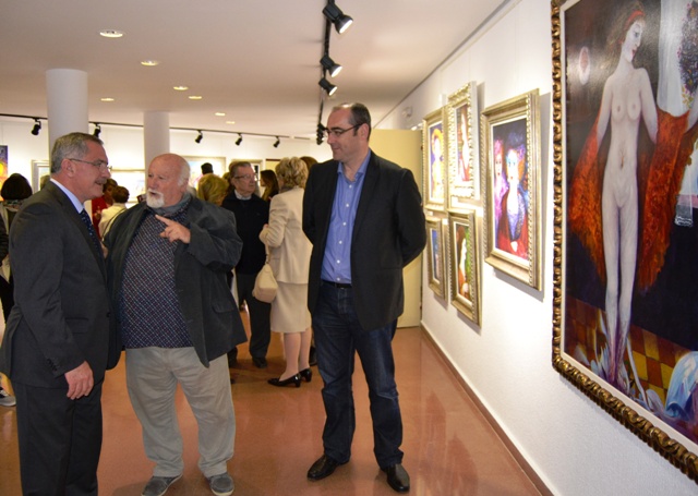 Manuel Coronado presenta su exposición “Tras mis propios pasos” 