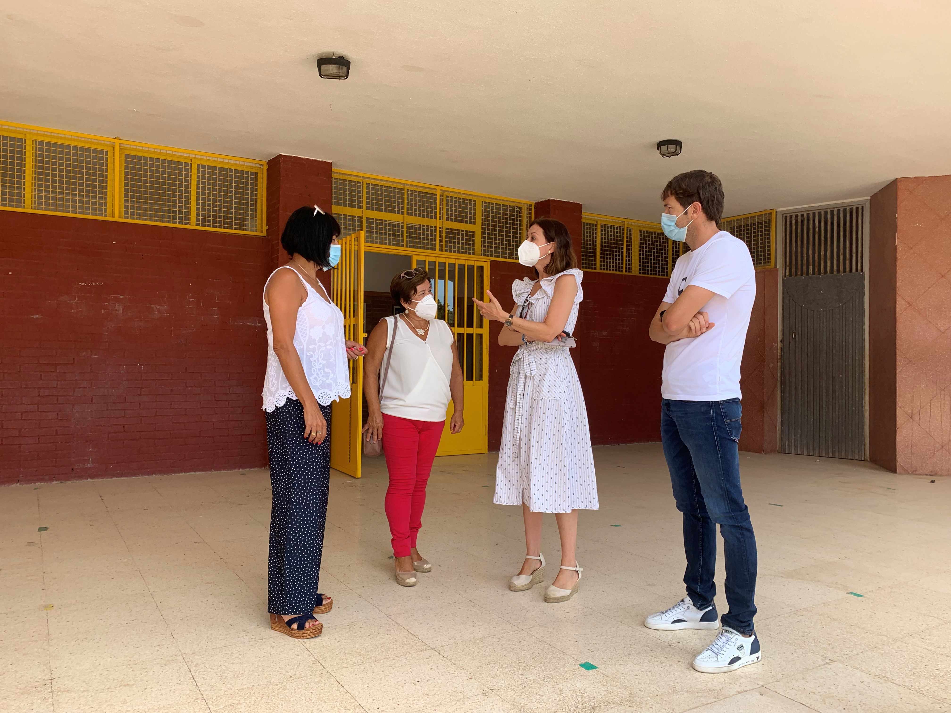 La edil de Educación hace un llamamiento a padres y alumnos sobre la importancia de seguir las medidas de prevención e higiene en la vuelta a las aulas