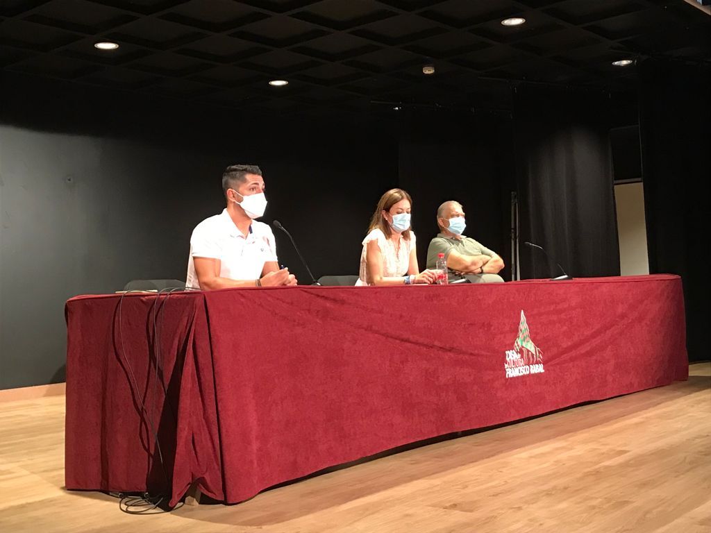 Ayuntamiento, Federación, peñas de Carnaval y personajes deciden suspender la celebración del Carnaval 2022