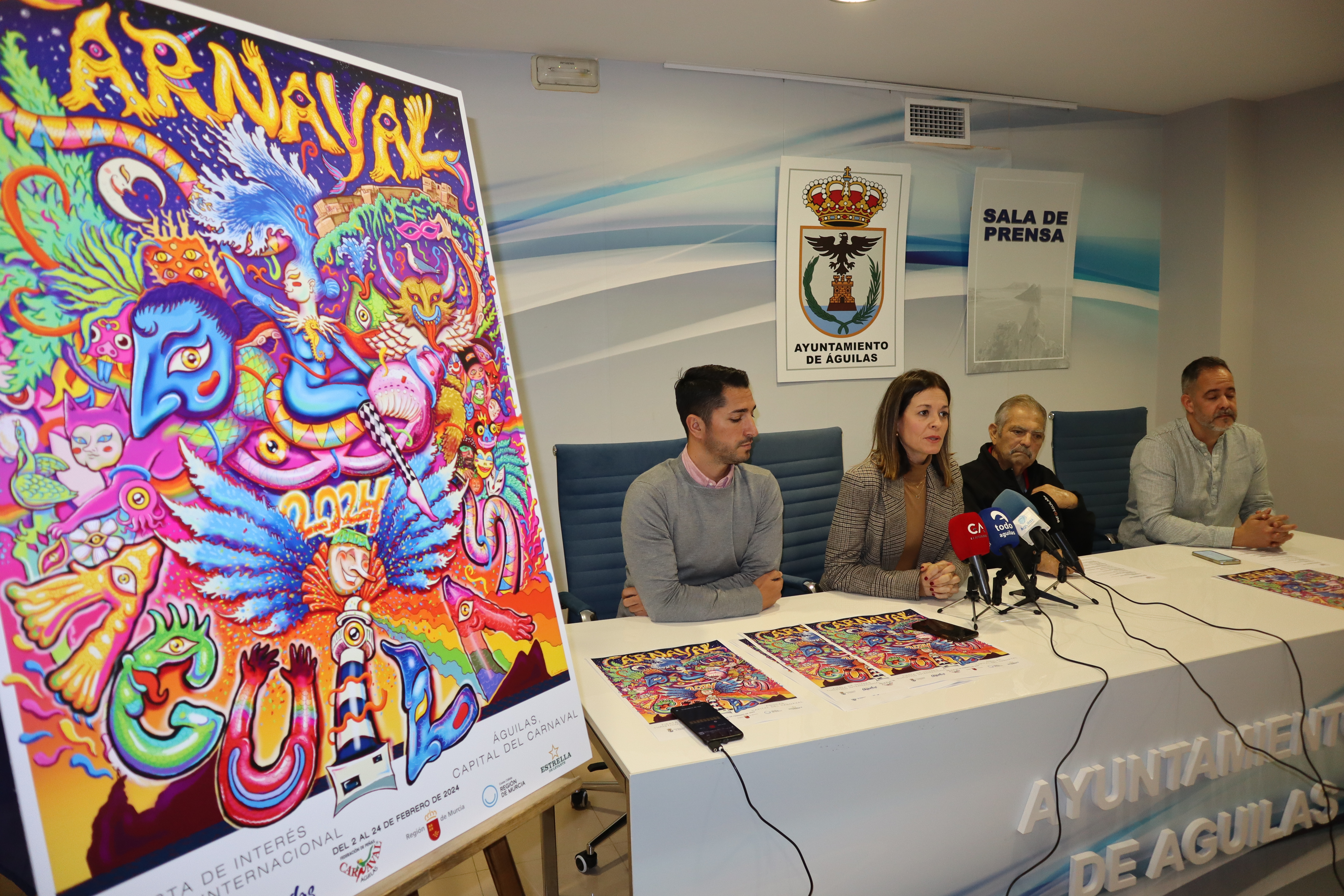 Javier Hernández Espinosa pone color al Carnaval 2024
