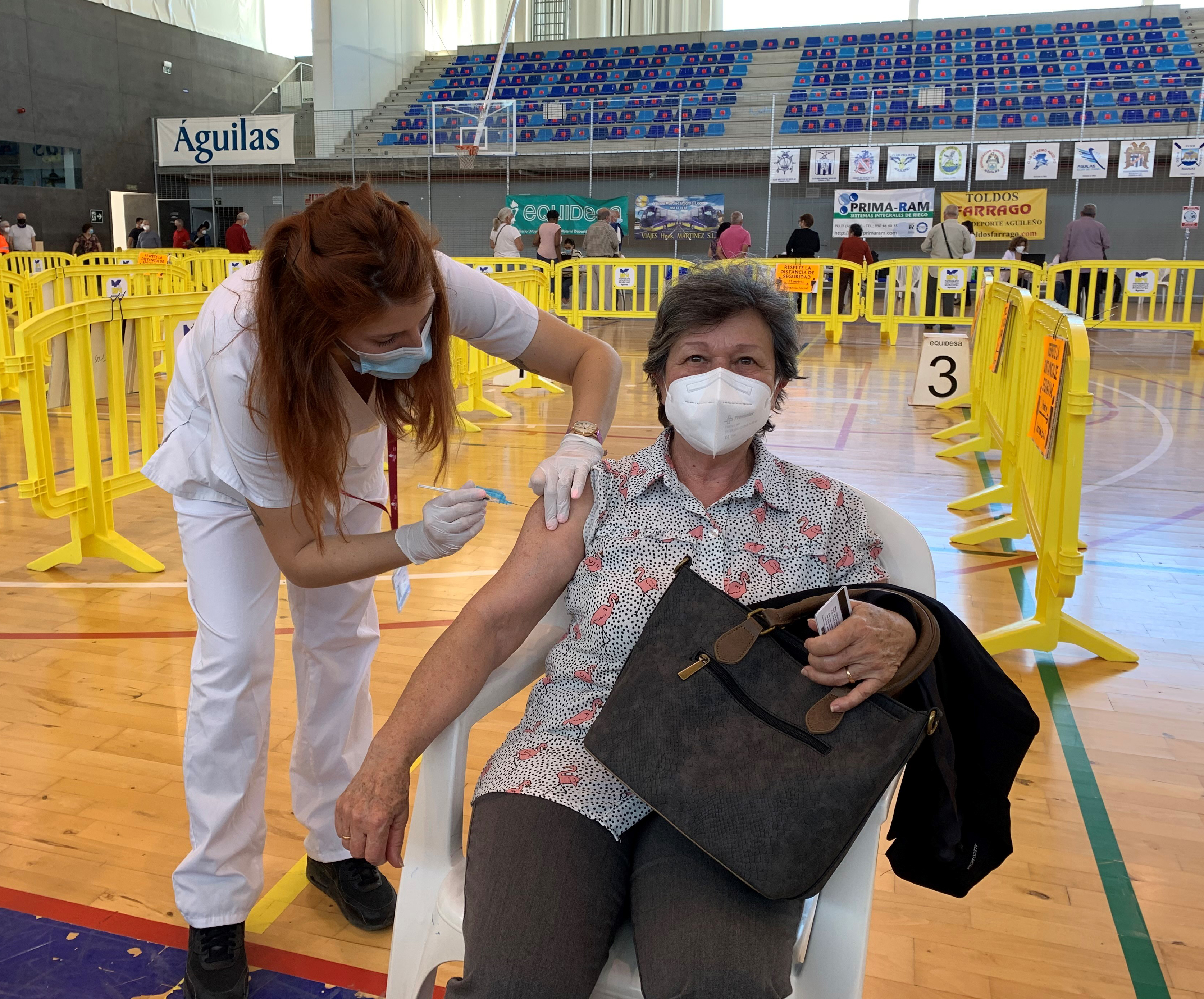 La próxima semana se llevará a cabo la vacunación masiva de la población nacida entre 1952 y 1955, y la segunda dosis de los nacidos entre 1942 y 1947 en el Pabellón Diego Calvo Valera