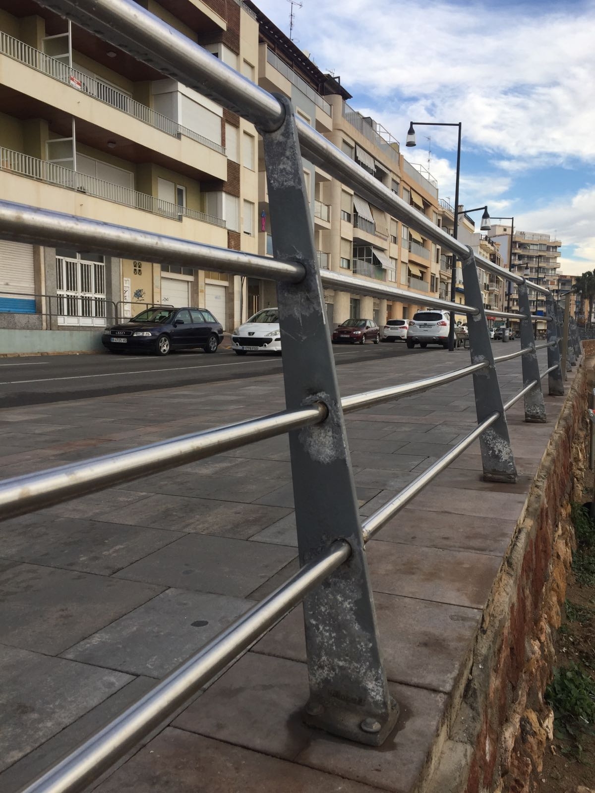 La próxima semana comienzan los trabajos de rehabilitación de la balaustrada del paseo marítimo