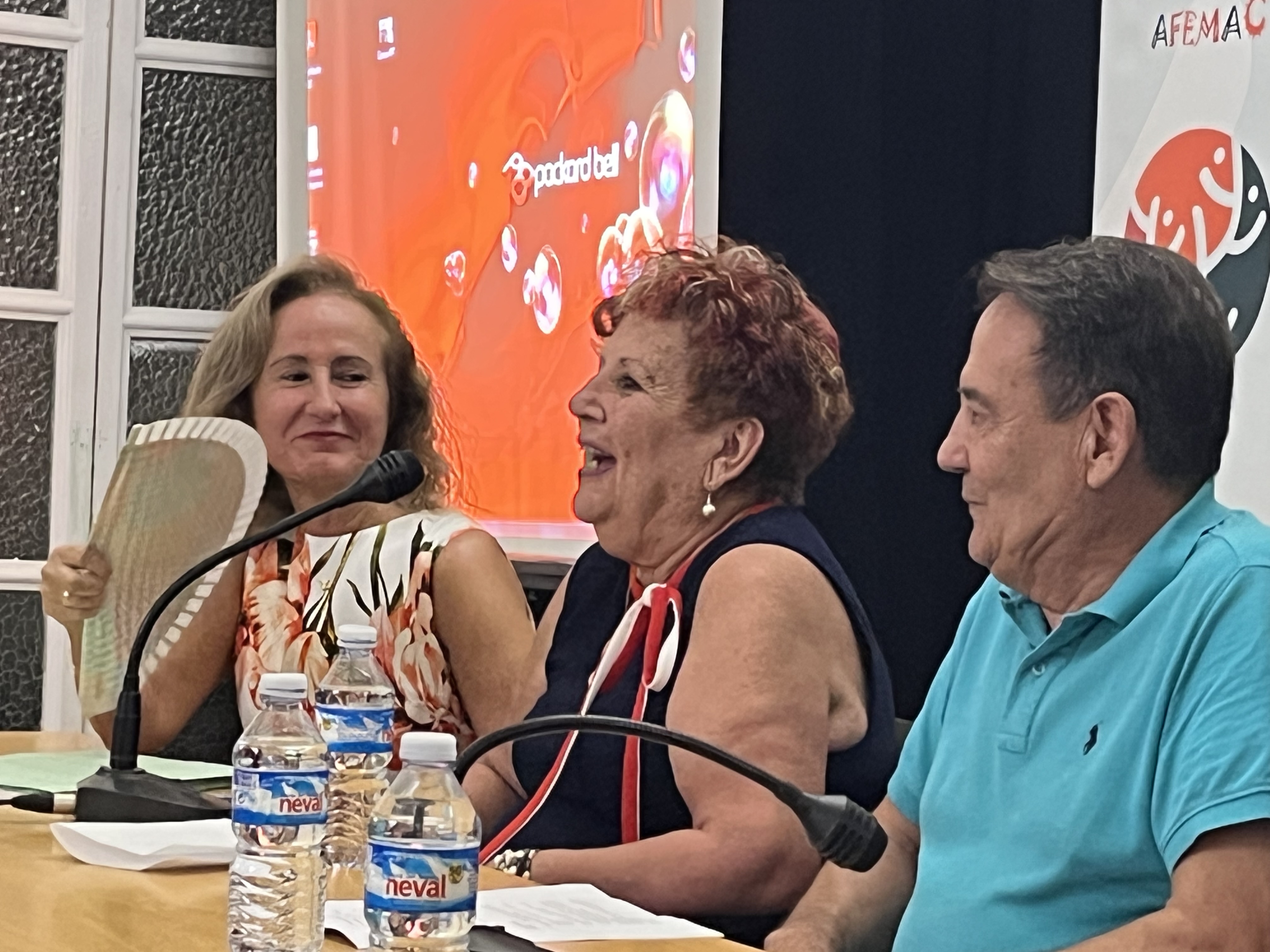 Solidaridad y gastronomía se unen en el último libro de María Pérez Pallarés y Cristóbal J. Pérez Quiñonero