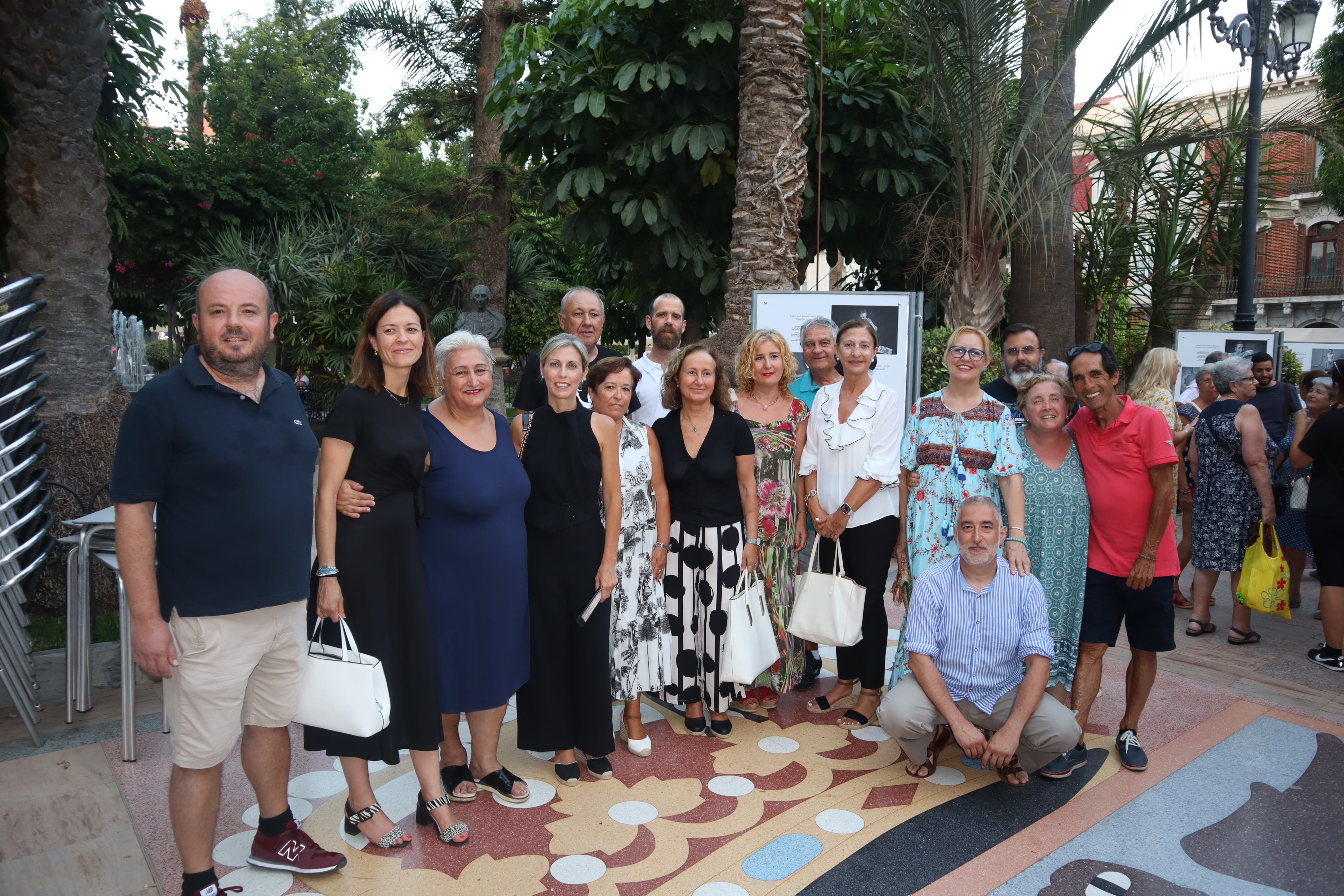La Plaza de España acoge la exposición 44 Pasiones