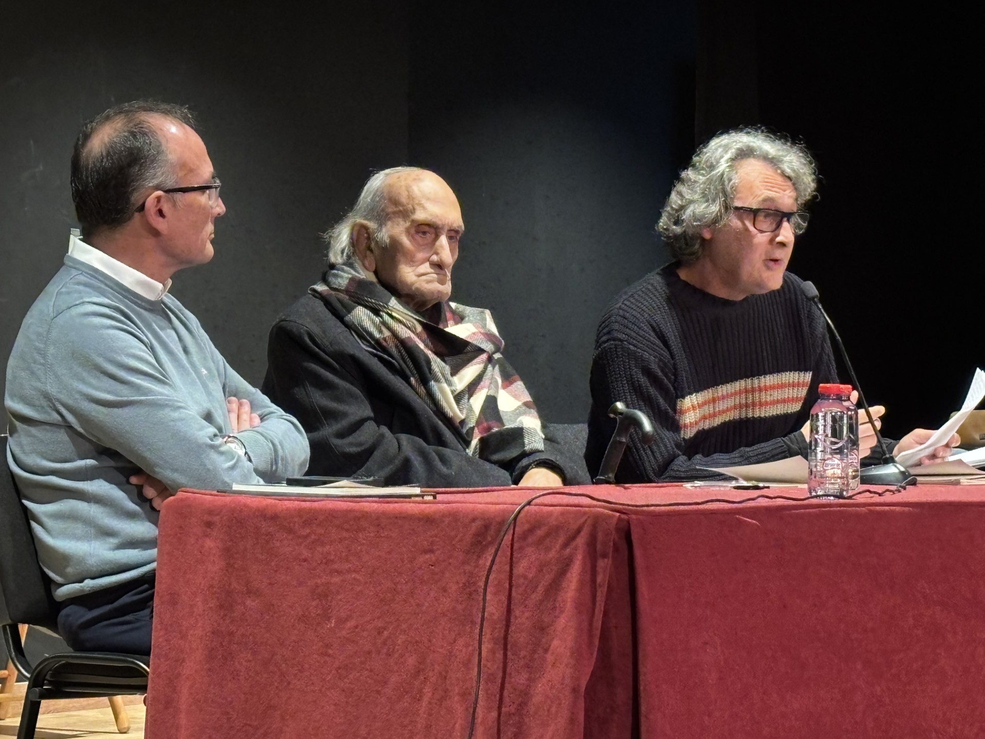 Pedro Javier Martínez presenta la reedición de “Negro. Poemas a una novia muerta”