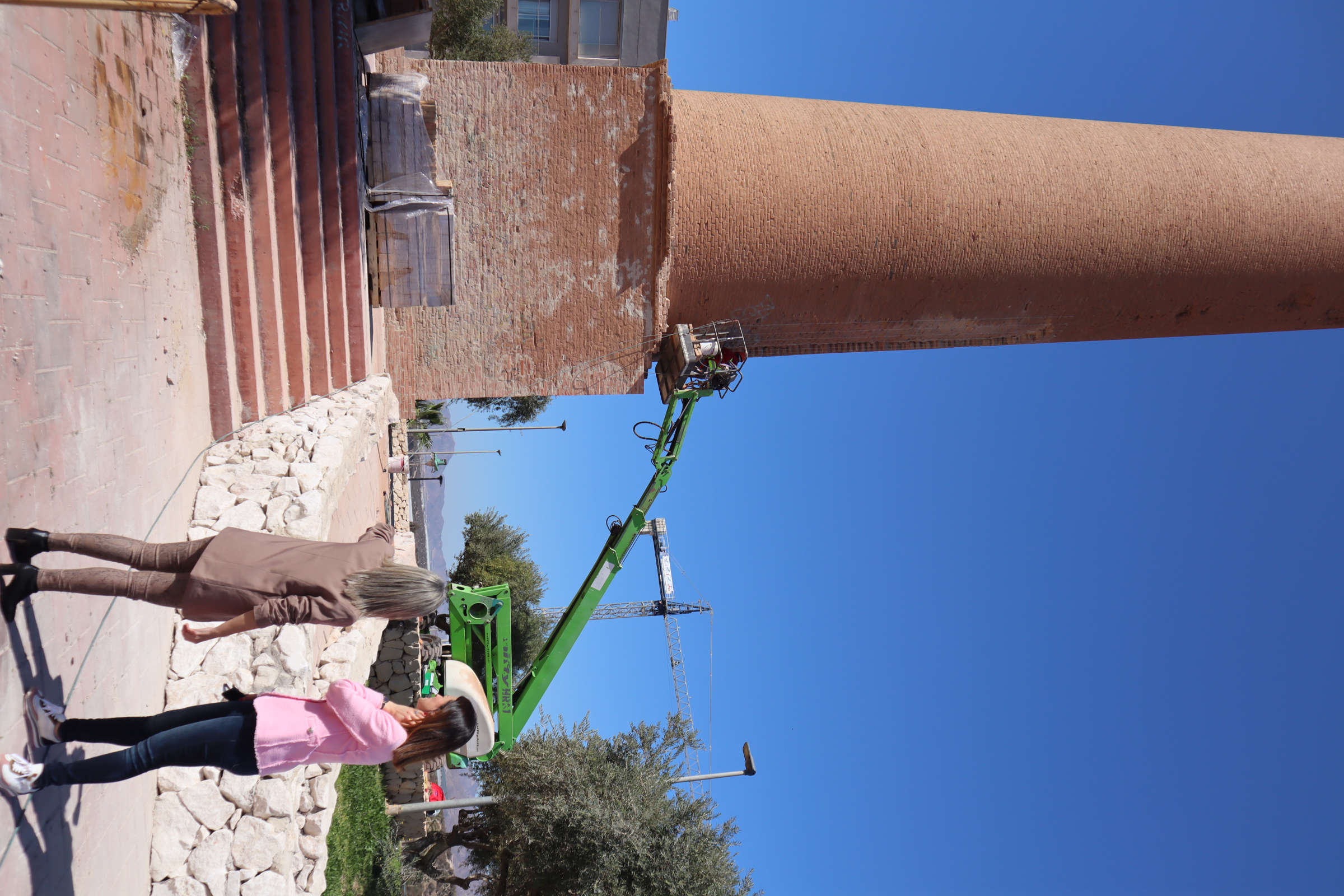 Comienzan las obras de rehabilitación y puesta en valor de la chimenea de La Loma