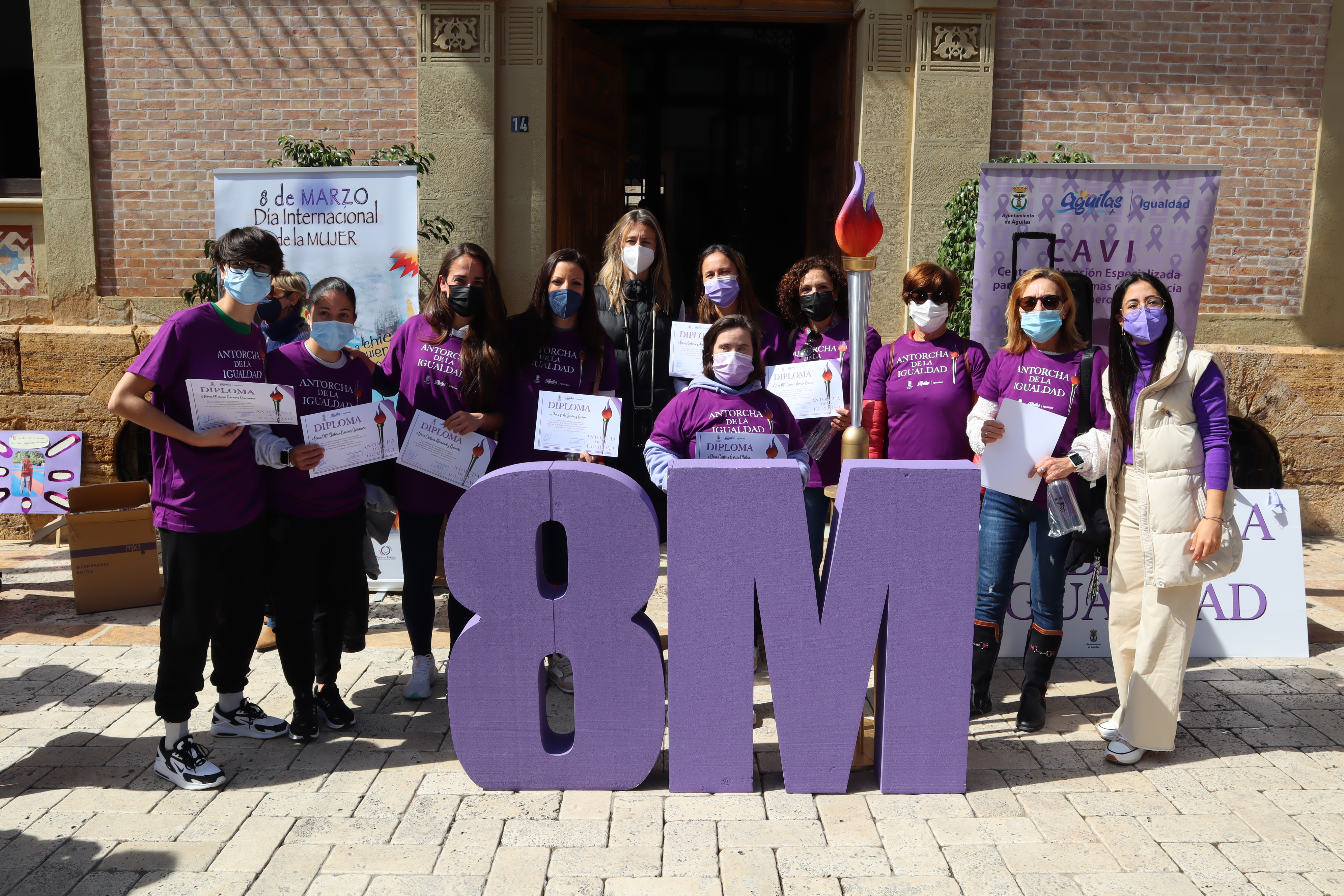 La antorcha de la igualdad vuelve a la Plaza de España coincidiendo con el Día Internacional de la Mujer