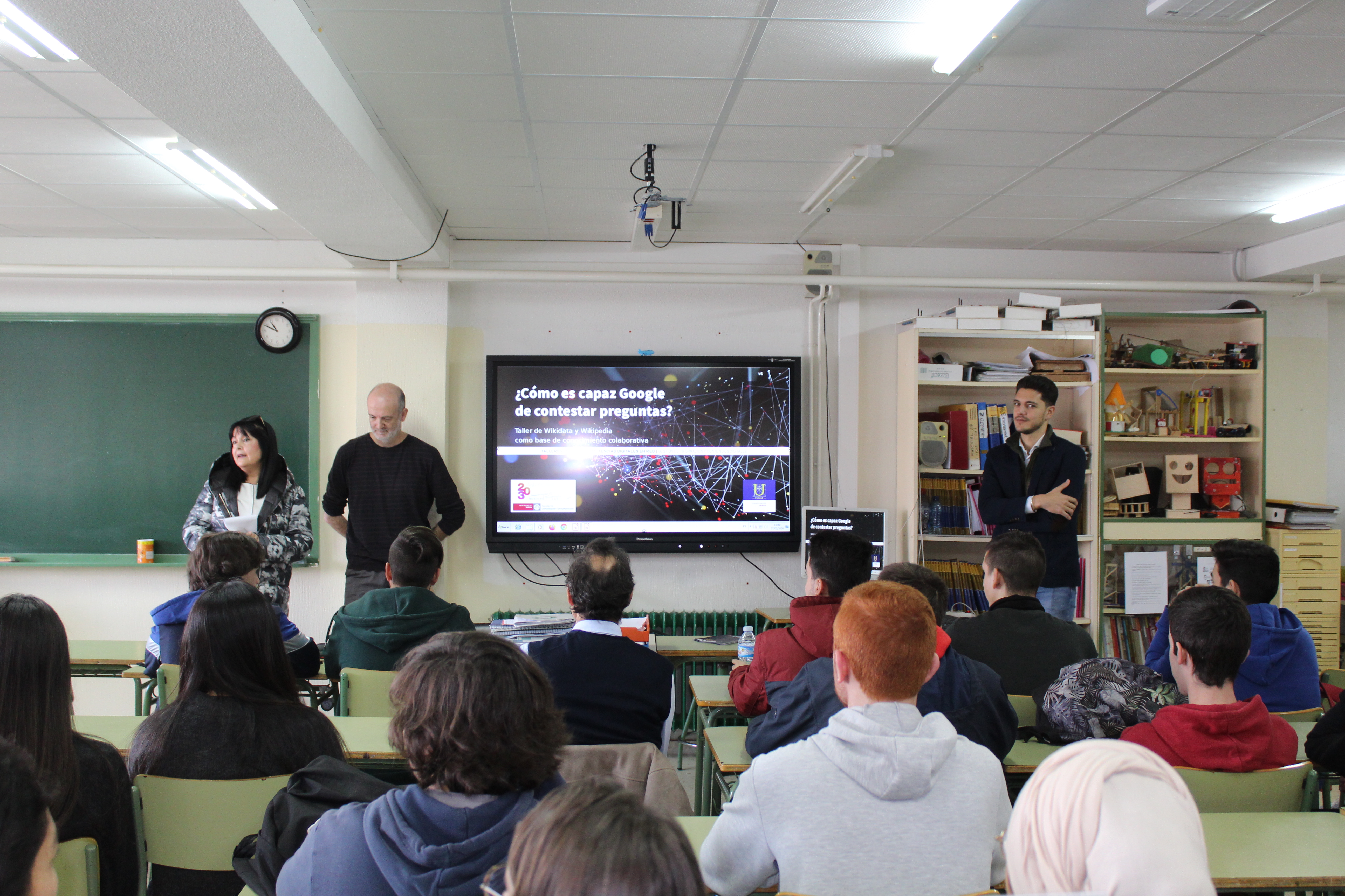 El IES Alfonso Escámez participa en un taller Wikidata enmarcado en las actividades de la sede permanente de la UMU en Águilas