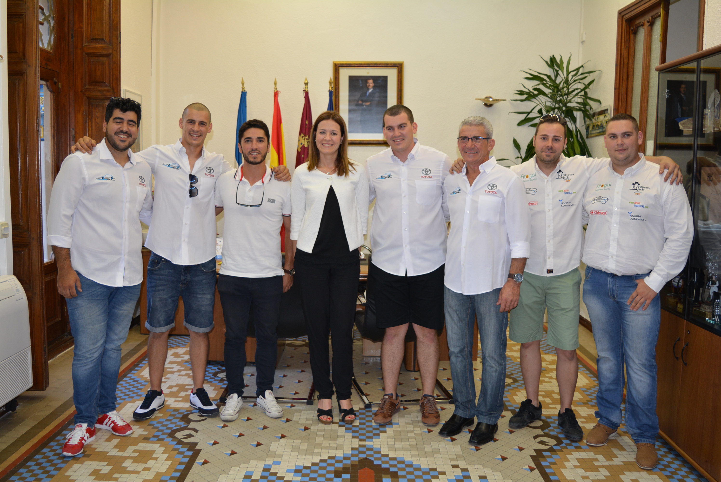 La alcaldesa y el edil de Deportes reciben al equipo aguileño ganador de la CUP180