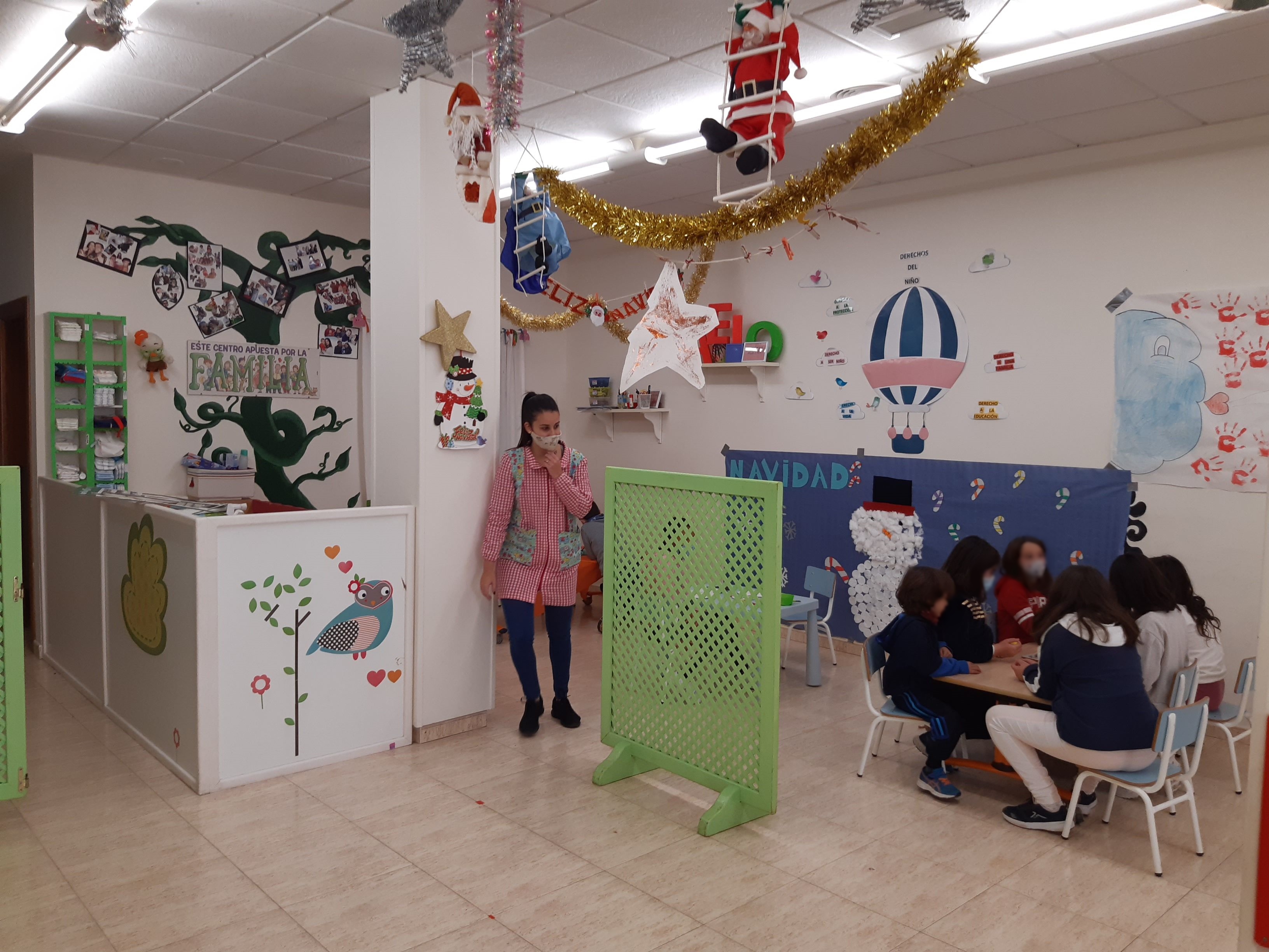 Águilas cuenta con una Escuela de Navidad para facilitar la conciliación de las familias trabajadoras con menores a su cargo 
