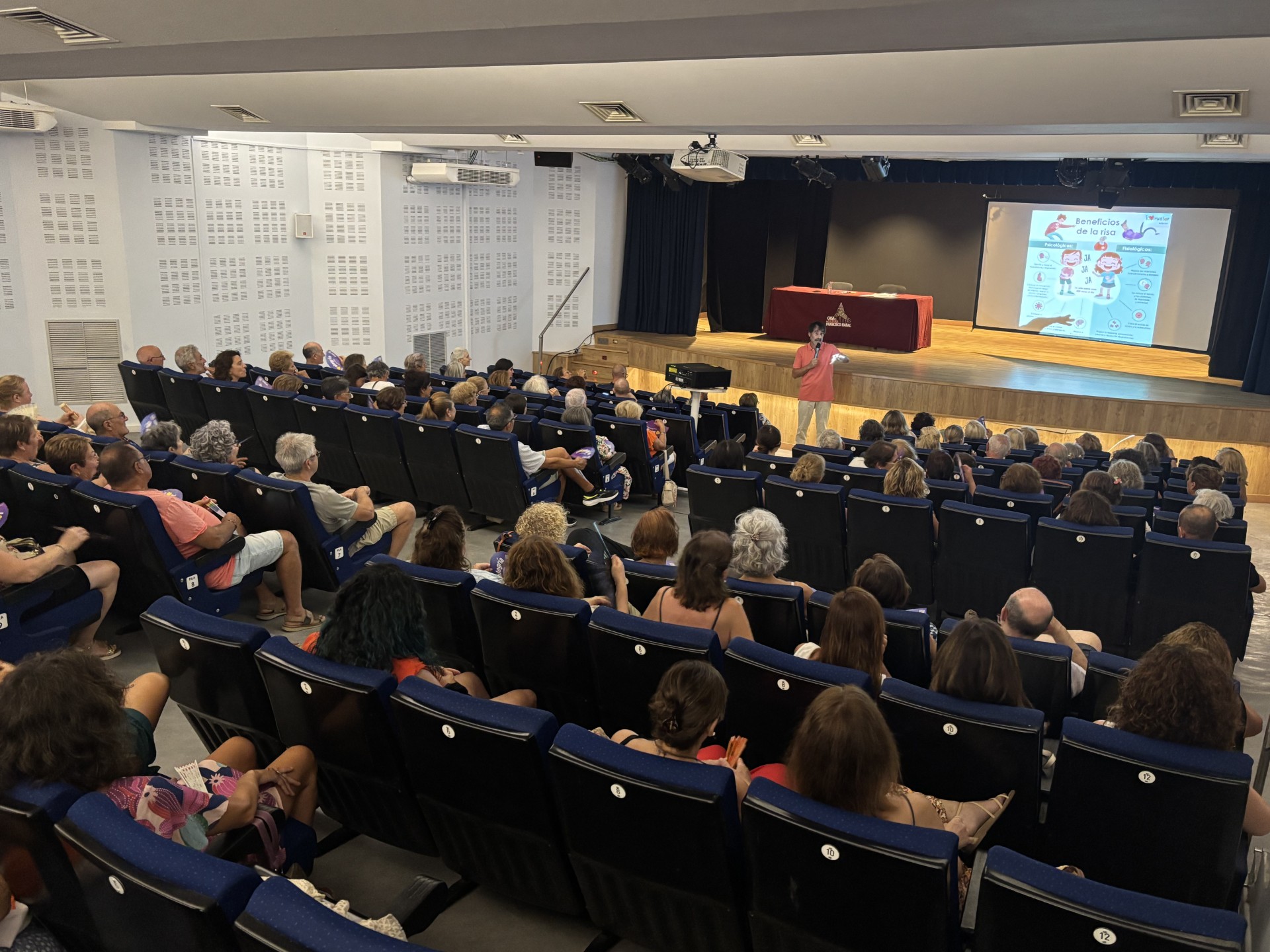 La Casa de Cultura acoge la charla “Cuida tu Ríe-nestar interior”