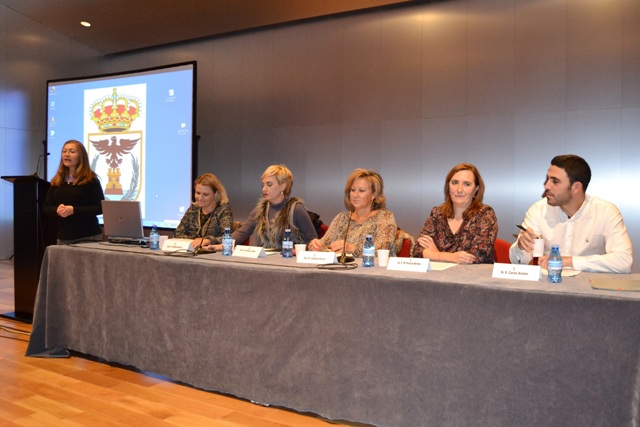 Águilas debate sobre la violencia de género entre las mujeres mayores 